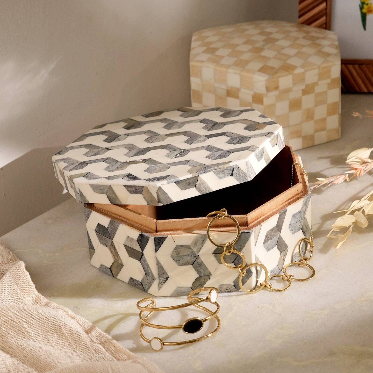 U Pattern Hexagon Shape Storage box/Decorative Box-7.5X7.5X3&#x22;