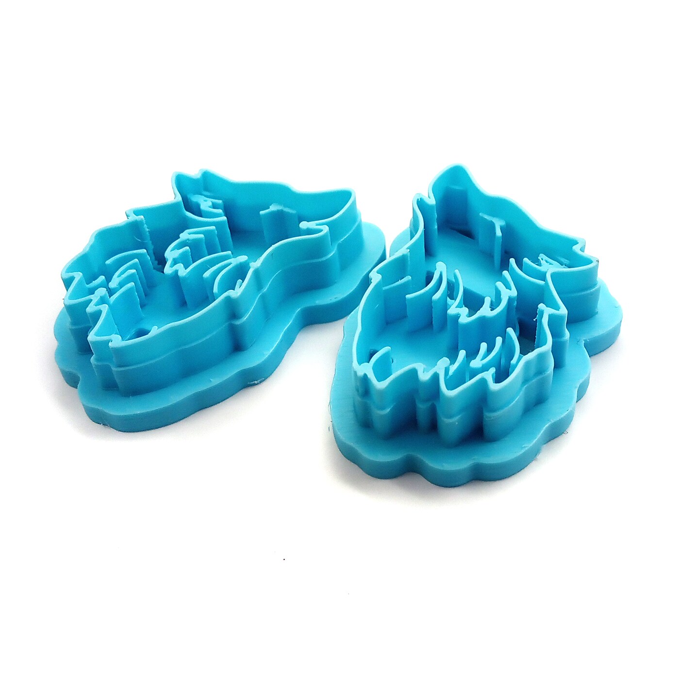 Howling Wolf Clay Cutters, Set of 2 Mirrored Images, Adorabilities