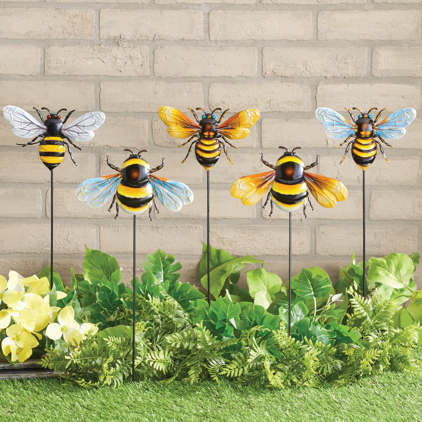Collections Etc Vibrant Iron Bee Garden Stakes - Set of 5
