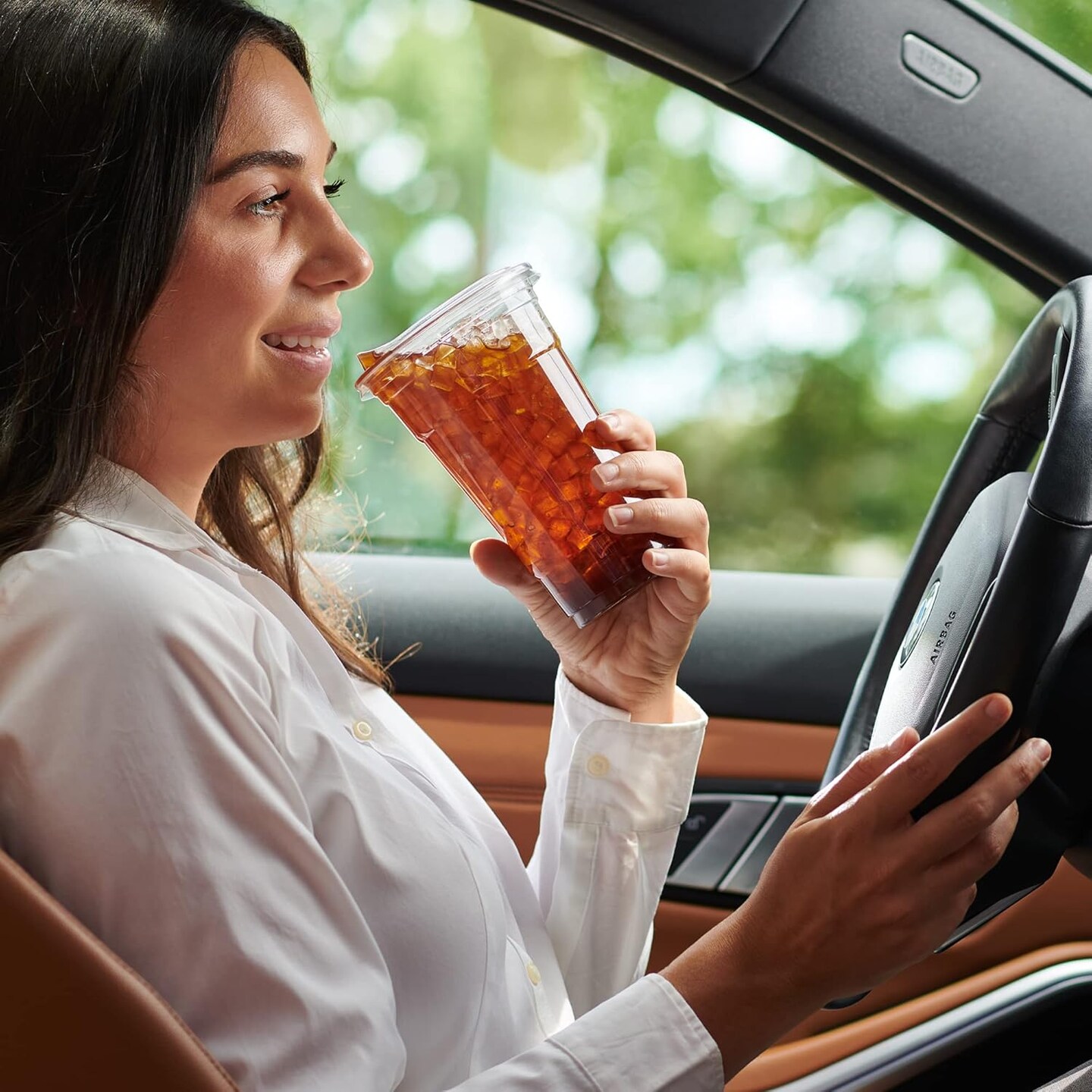 24 oz. Clear Cups with Straw less Sip-Lids, PET Crystal Clear Disposable 24 oz Plastic Coffee Cups with Lids