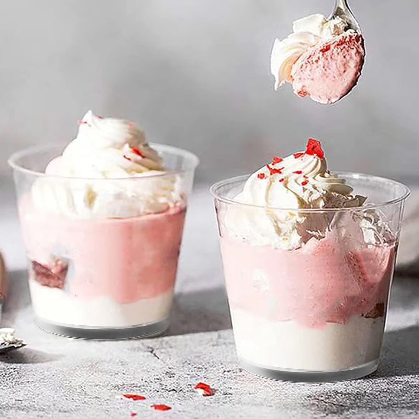 Clear Plastic Cups with Lids,6oz-25 Sets Mini Parfait Cups with No Holes Dome Lids,Parfait Cups with Lids, Disposable Party Cups