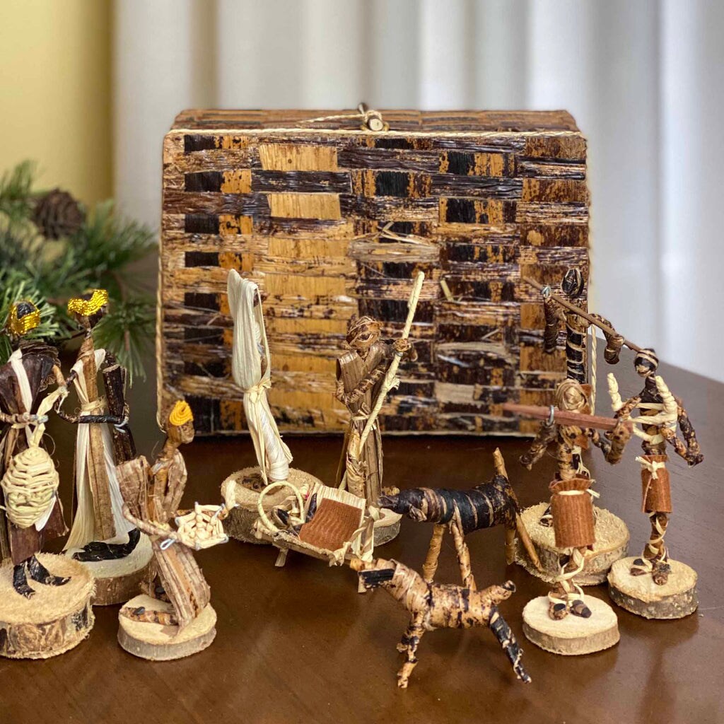 Multi-Color Banana Fiber Nativity Set 11 Pieces with Handmade Box