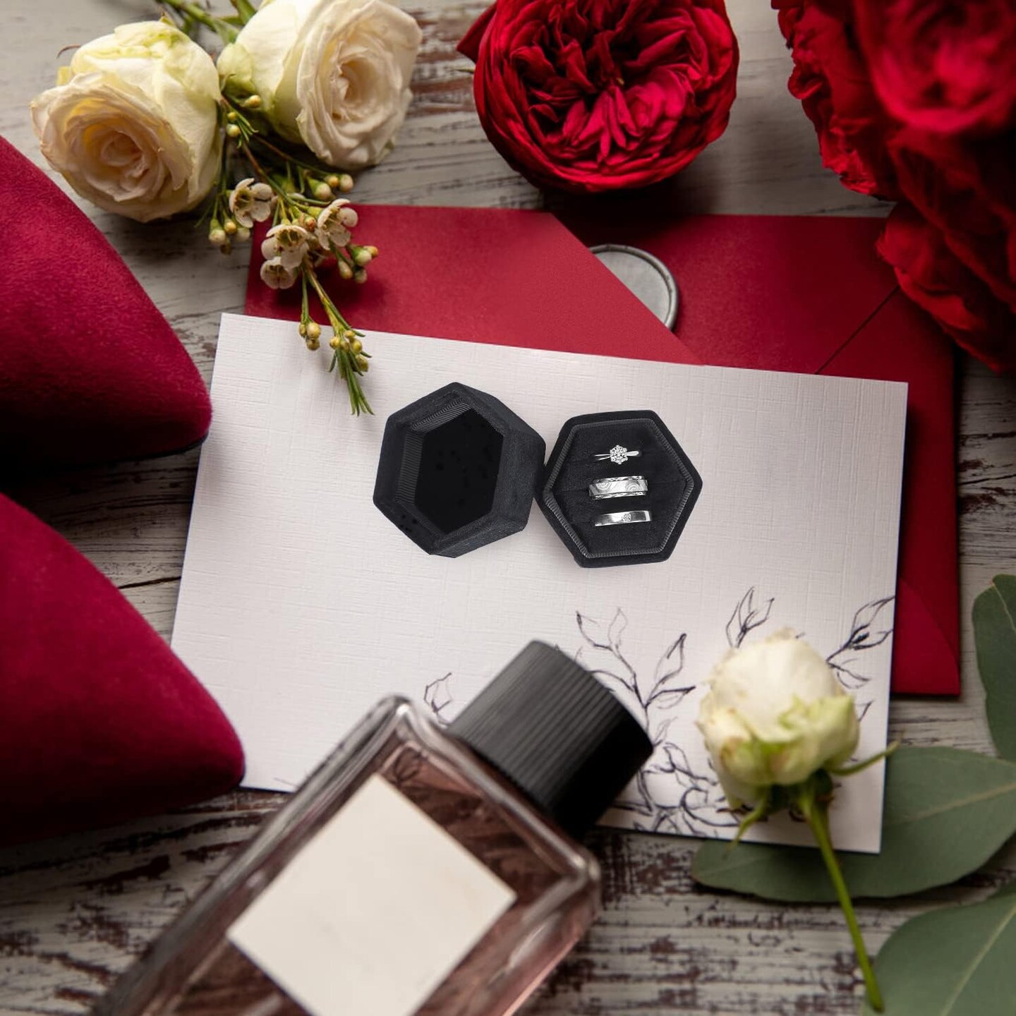 Velvet Jewelry Ring Storage Box, 3 Slots Hexagon Ring Gift Box Vintage Ring Display Holder Case for Wedding Ceremony Proposal Engagement (Black, 3 Slots)