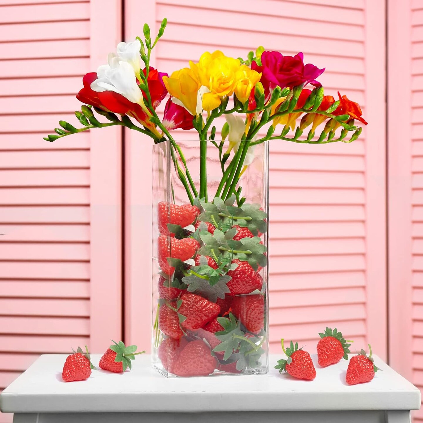 20 Pieces Artificial Strawberries Fake Strawberries Tabletop Centerpieces Lifelike Red Realistic Plastic Fruit for Kitchen Party Decoration
