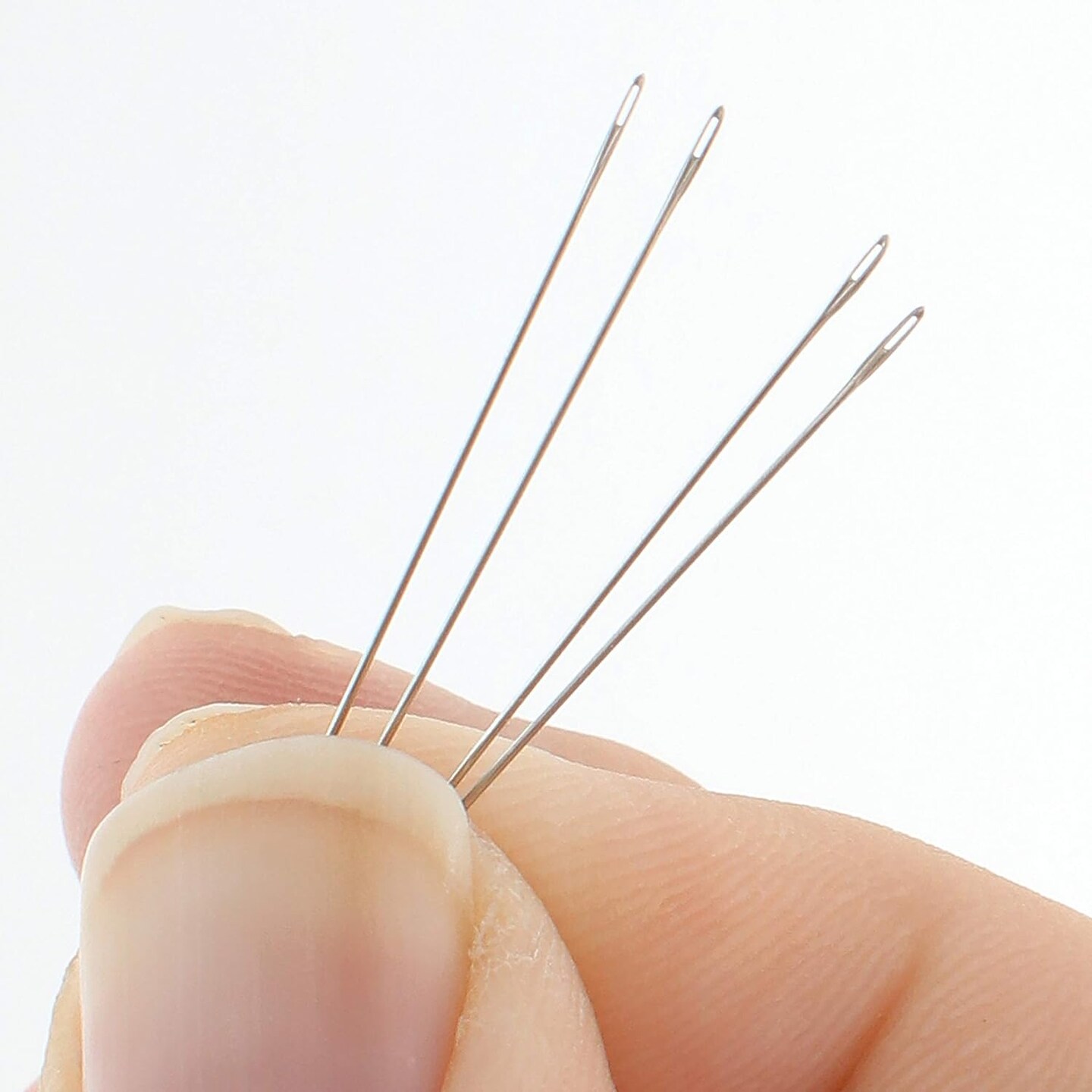 The Beadsmith English Beading Needles, Size 15, 4 Needles per Card, Made in England, Use for Loom Weaving Beadwork, Off-Loom Stitching and Jewelry Making with Seed Beads