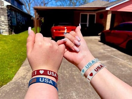 40pc 4th of July Accessories Rubber Bracelets, American Flag Silicon Bracelet,Red White and Blue USA Accessories, Patriotic Party Favor for Veterans Day, Independence Day Gift, Memorial Day Wristband