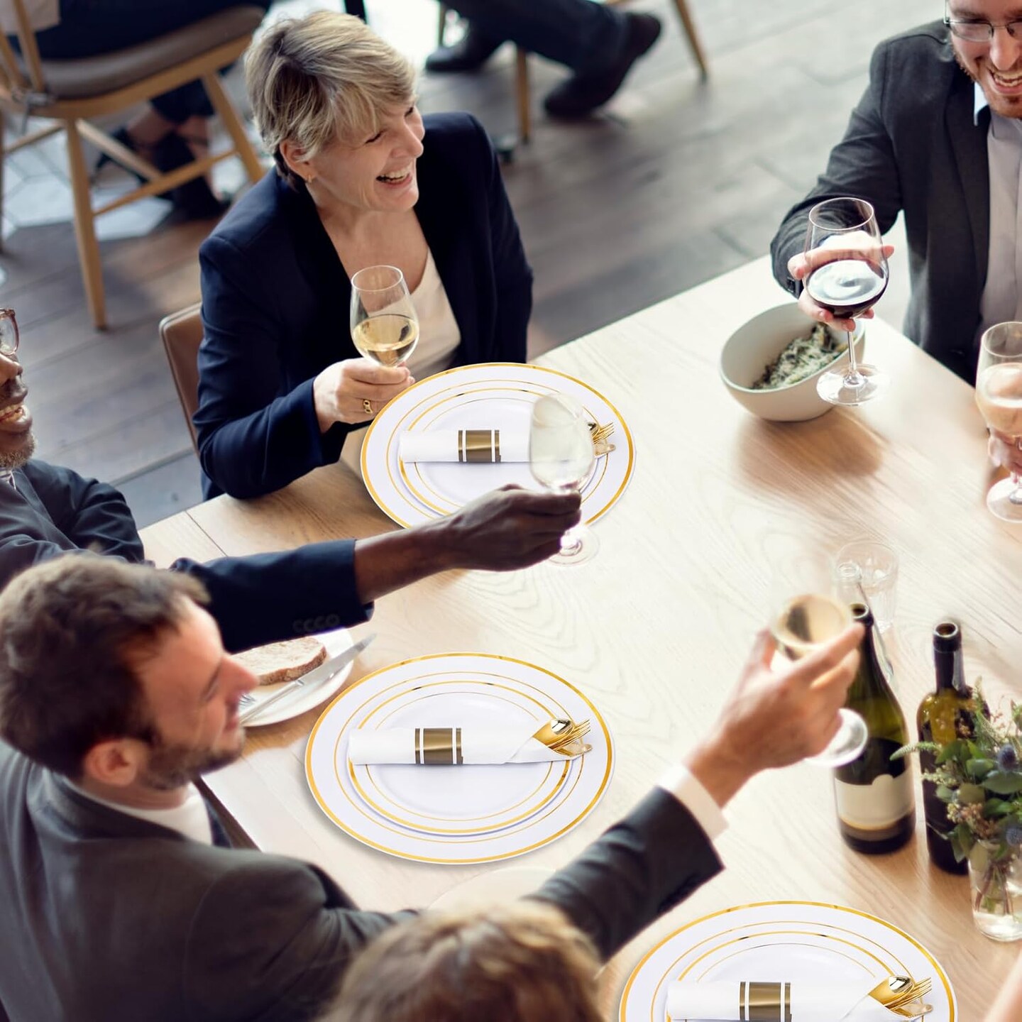 350-Piece Gold Disposable Plates and Cutlery Set - Premium 10.25&#x22; Dinner Plates, 7.5&#x22; Dessert Plates, 9oz Cups &#x26; Cutlery for Weddings, Catering Events - 50 Guest Service - Elegant &#x26; Sturdy