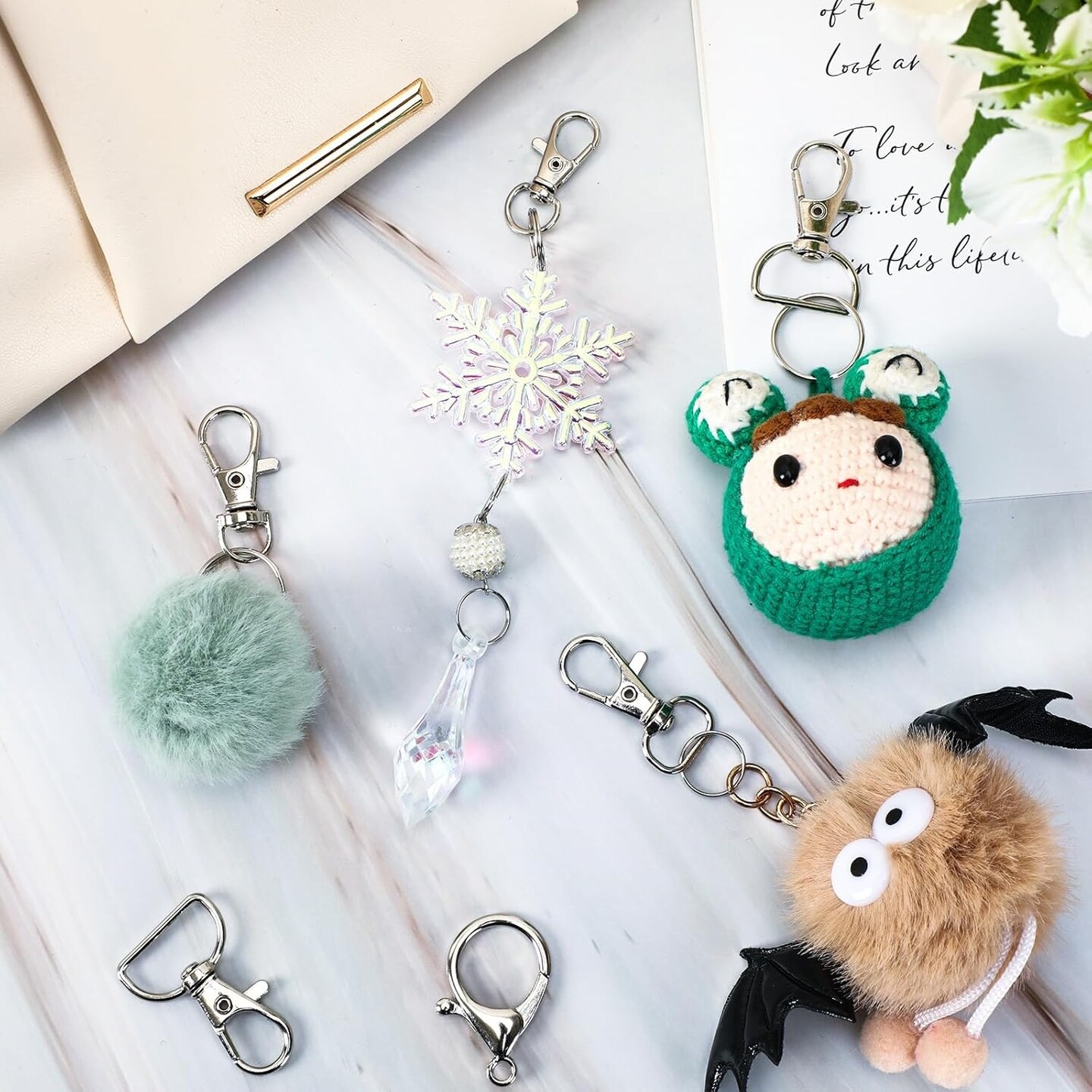 Keychain Making Kit, 450Pcs Keychain Craft Set Including Key Chain Clips, Lanyard Snap Hooks, Lobster Claw Clasps, Key Rings, Jump Rings and Screw Eye Pins for Key Chain Jewelry Making
