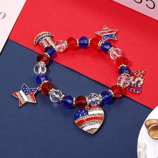 American Flag Bracelet Patriotic Bracelet for Women Girls Red White Blue Beaded Stretch Bracelet 4th of July Star Heart Star Charm Bracelet Jewelry Gift