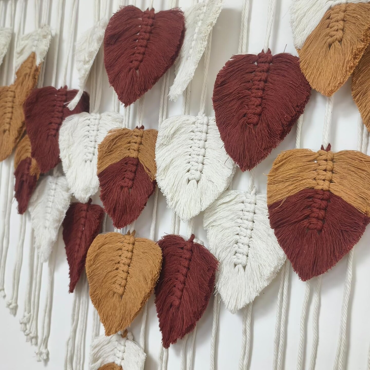 Macrame Wall Hanging, Large Boho Wall Decor, Bohemian Woven Decoration for Bedroom Living Room Gallery Bedroom Corridor