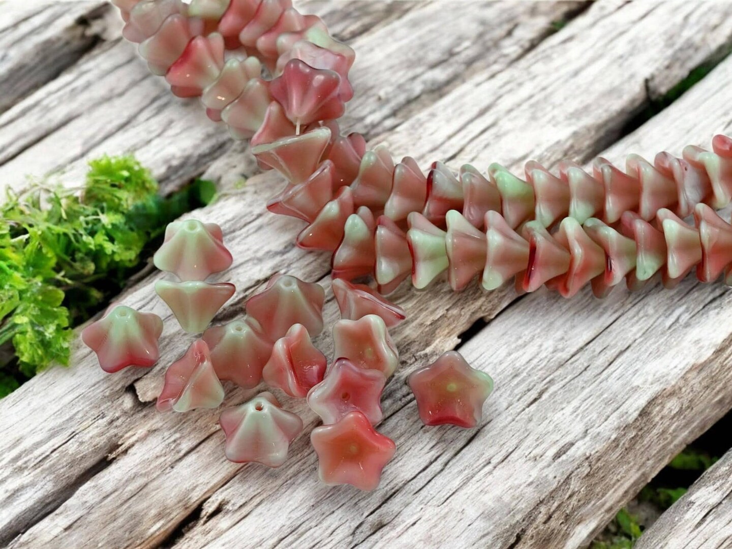 *25* 13x8mm Cranberry Mint Trumpet Bell Flower Beads