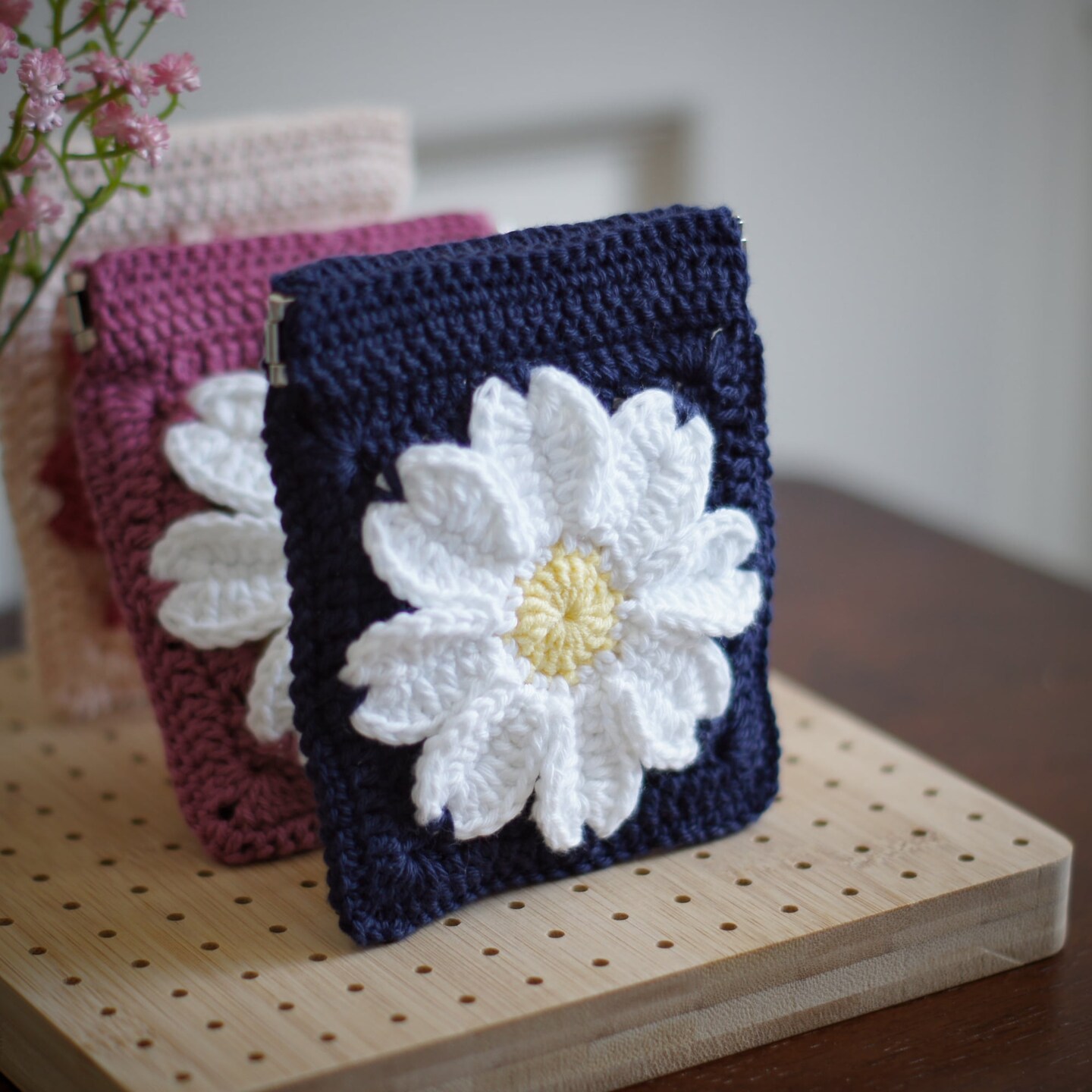 Crochet Daisy Squeeze Pouch, Handmade Cotton Mini Granny Square
