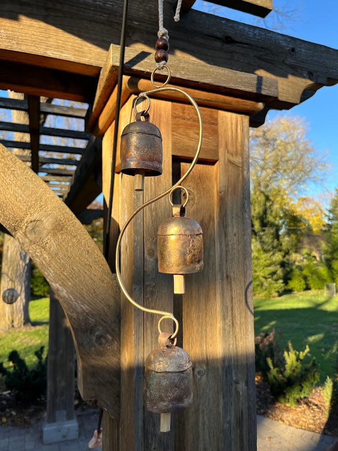 Winding Bells - *Wood Clapper / Dinger Bell