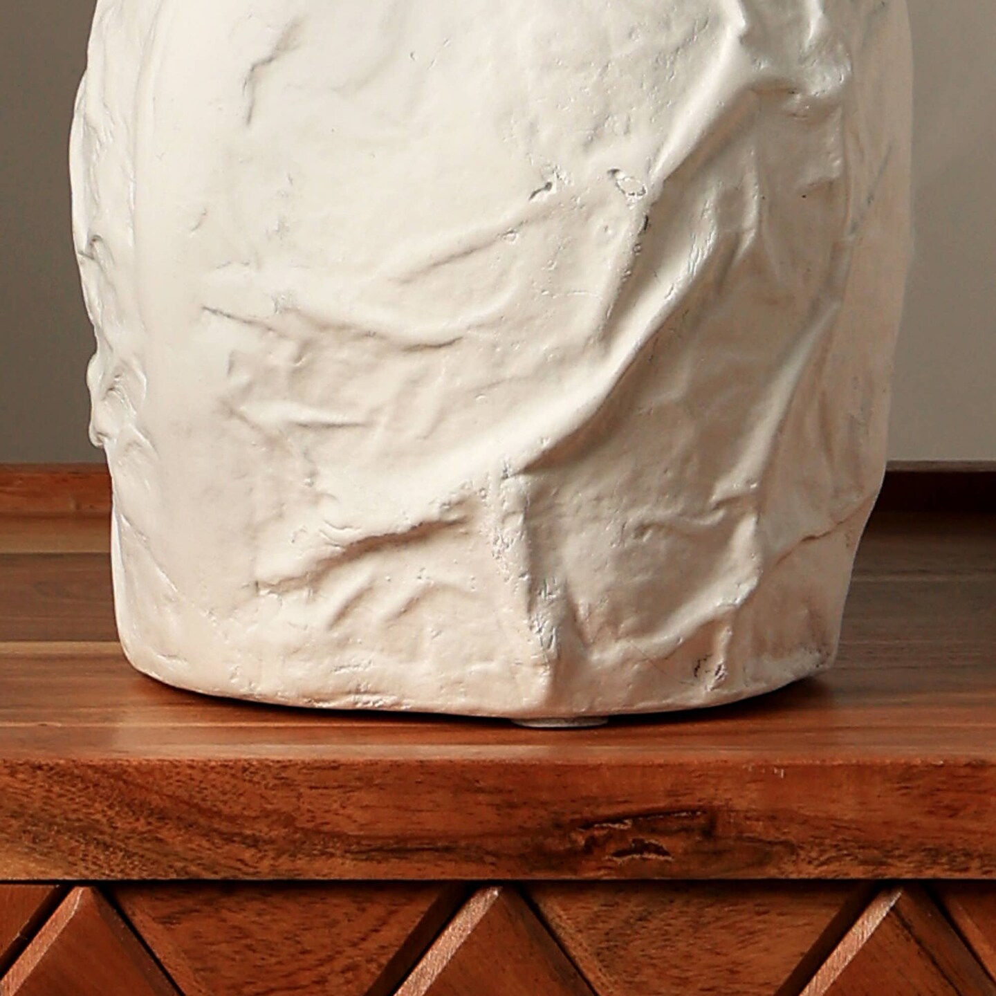 Decorative Handcrafted Ecomix Textured Vase In White Color