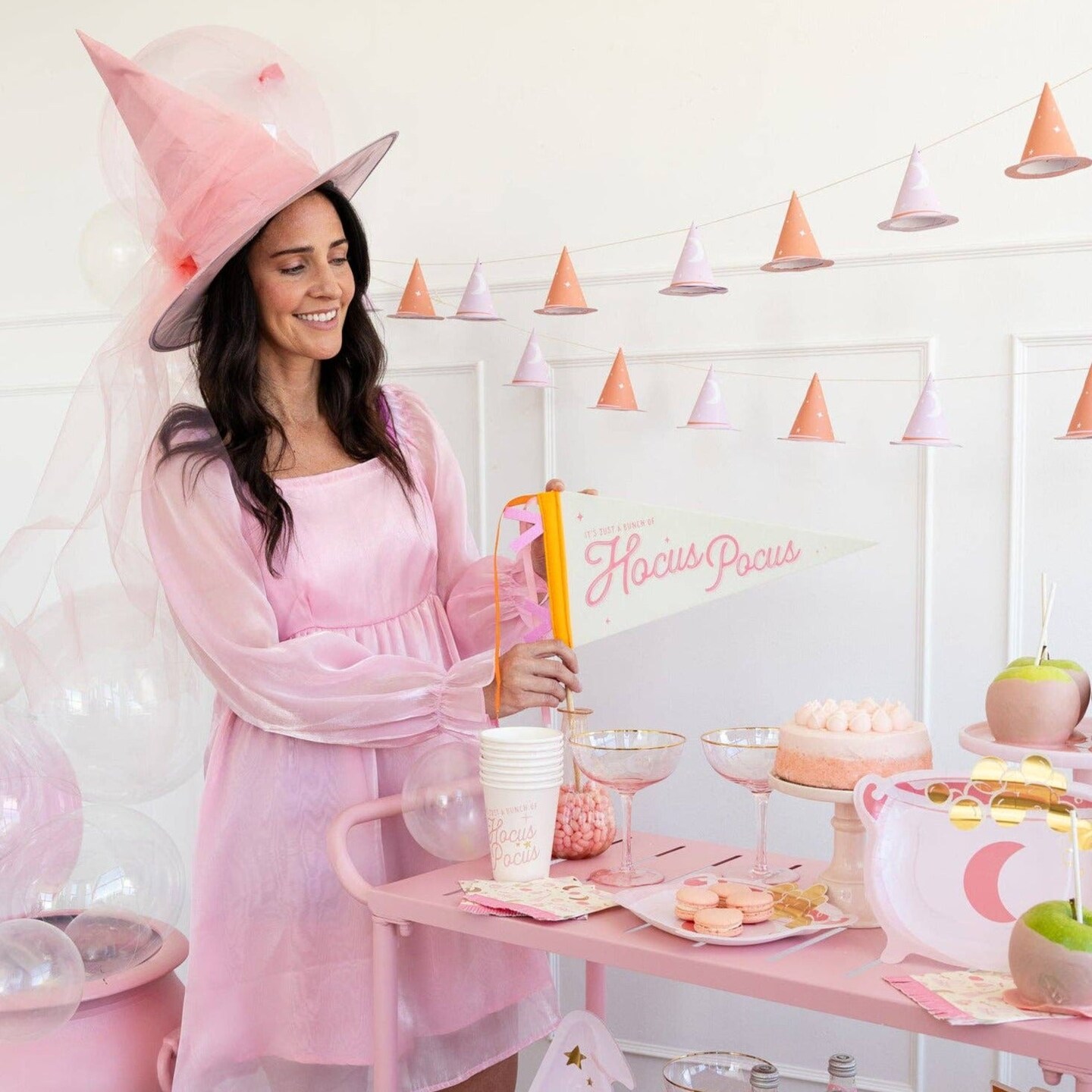 HOCUS POCUS PINK CUPS