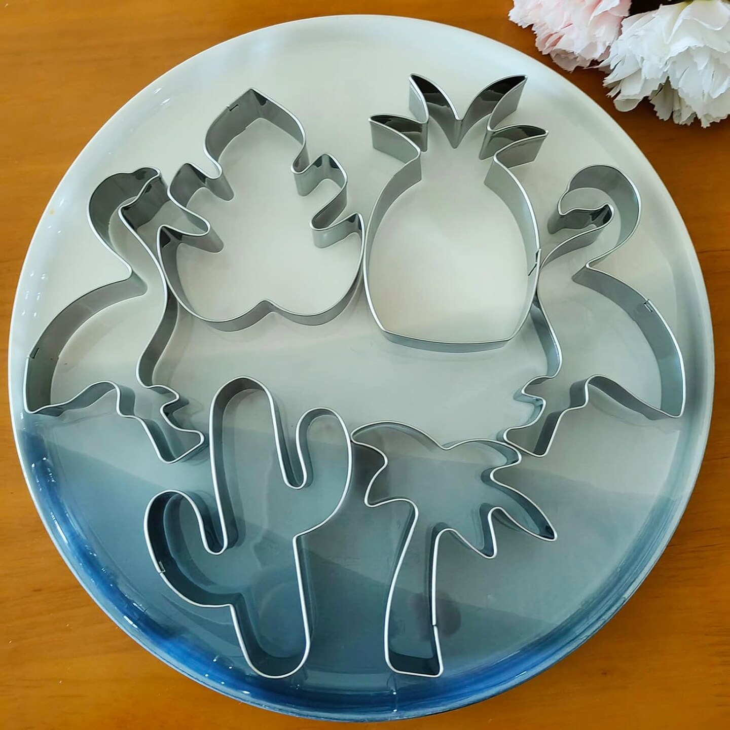 Hawaiian Cookie Cutter Set - 6 Piece: Cactus, Pineapple, Flamingo, Monstera Leaf, Palm Tree - Tropical Cookie Cutters for Summer Parties