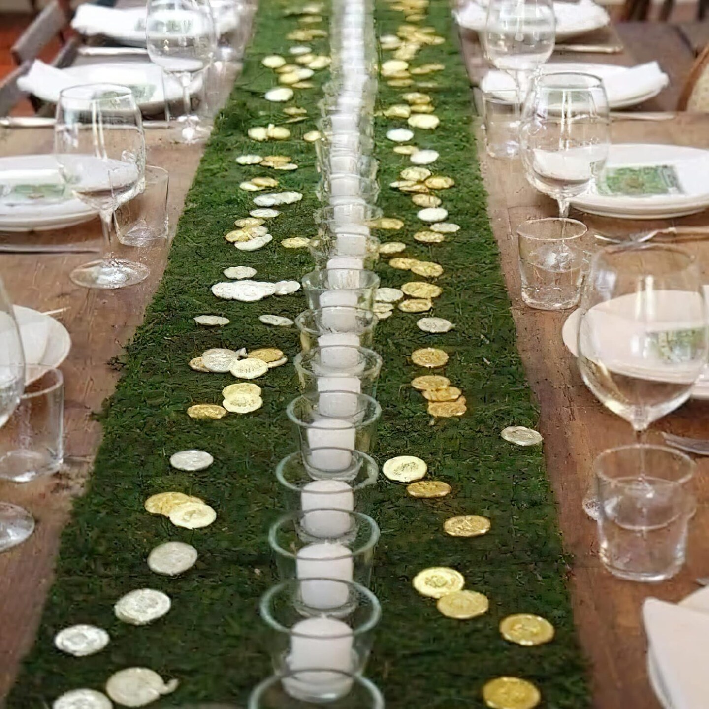 Moss Table Runner - Dried Moss for Crafts &#x26; Decoration