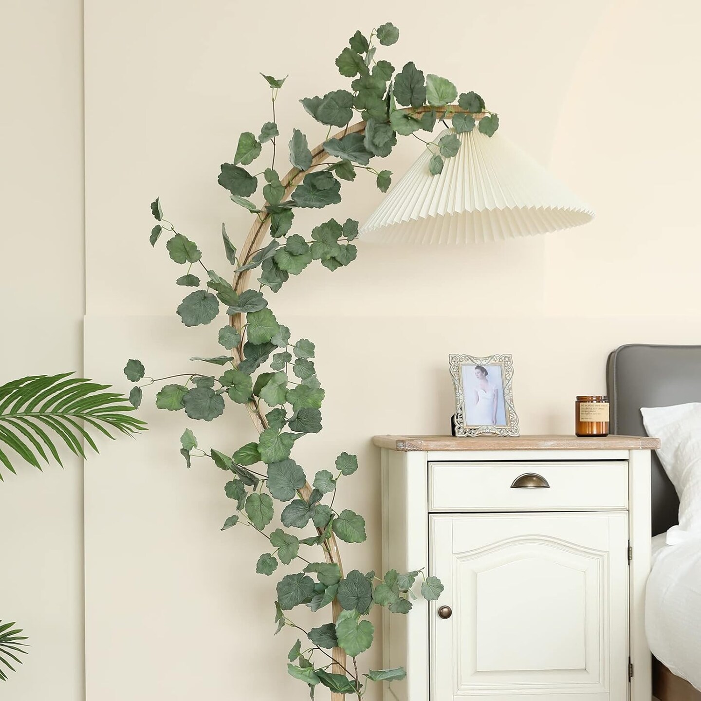 Begonia Artificial Vines, 67" Silk Vine Garland with Green Leaves, Fake Hanging Plants Greenery Decor for Home, Bedroom, Wall, Party, Wedding Decoration