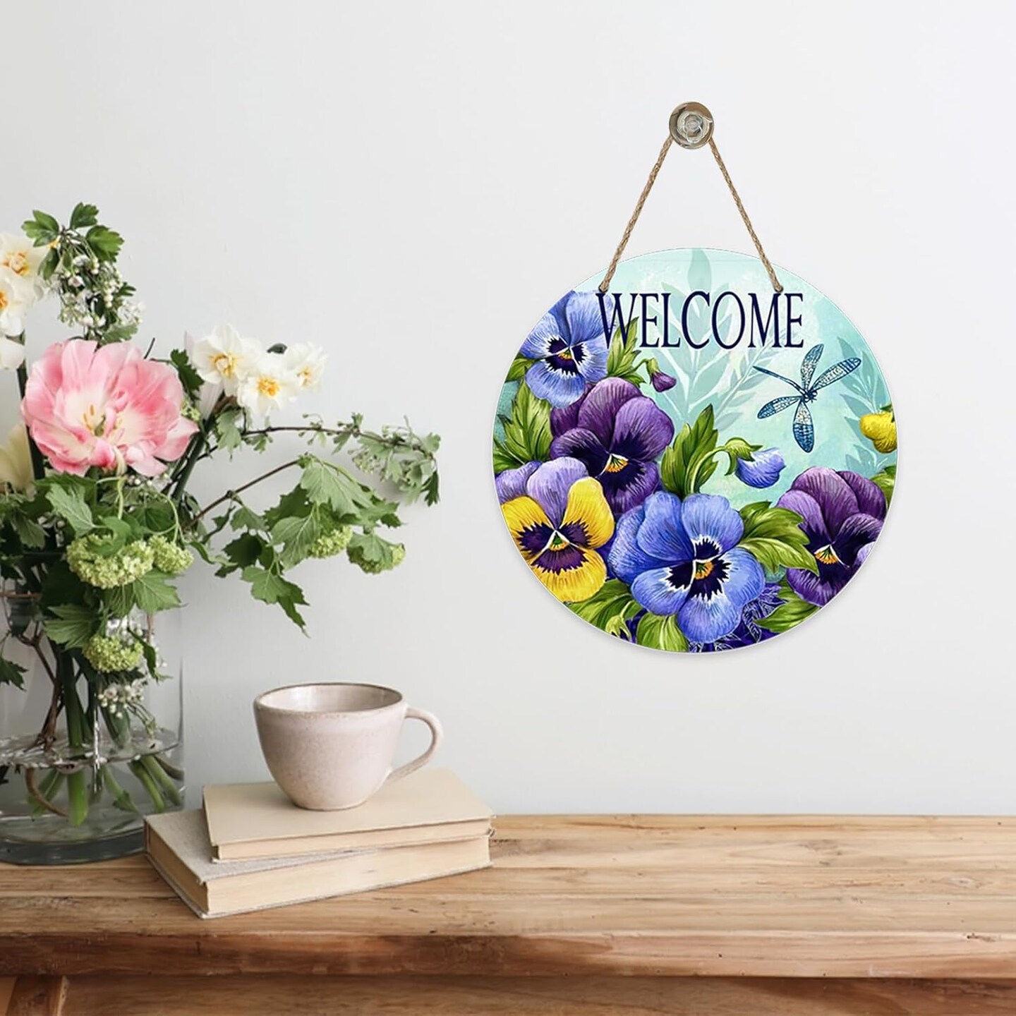 Welcome Spring Summer Floral Flower Sign for Front Door Decor, Pansy Dragonfly Wood Door Hanger for Outdoor Outside Porch, Seasonal Vintage Wooden Wreath Indoor Wall Hanging Decoration