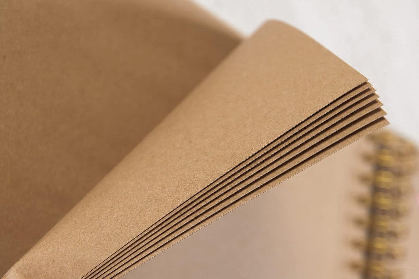 Large DIY Scrapbook Photo Album 80 Pages Thick Kraft Paper Scrap Book Albums for Wedding Anniversary Family and Baby (Brown)