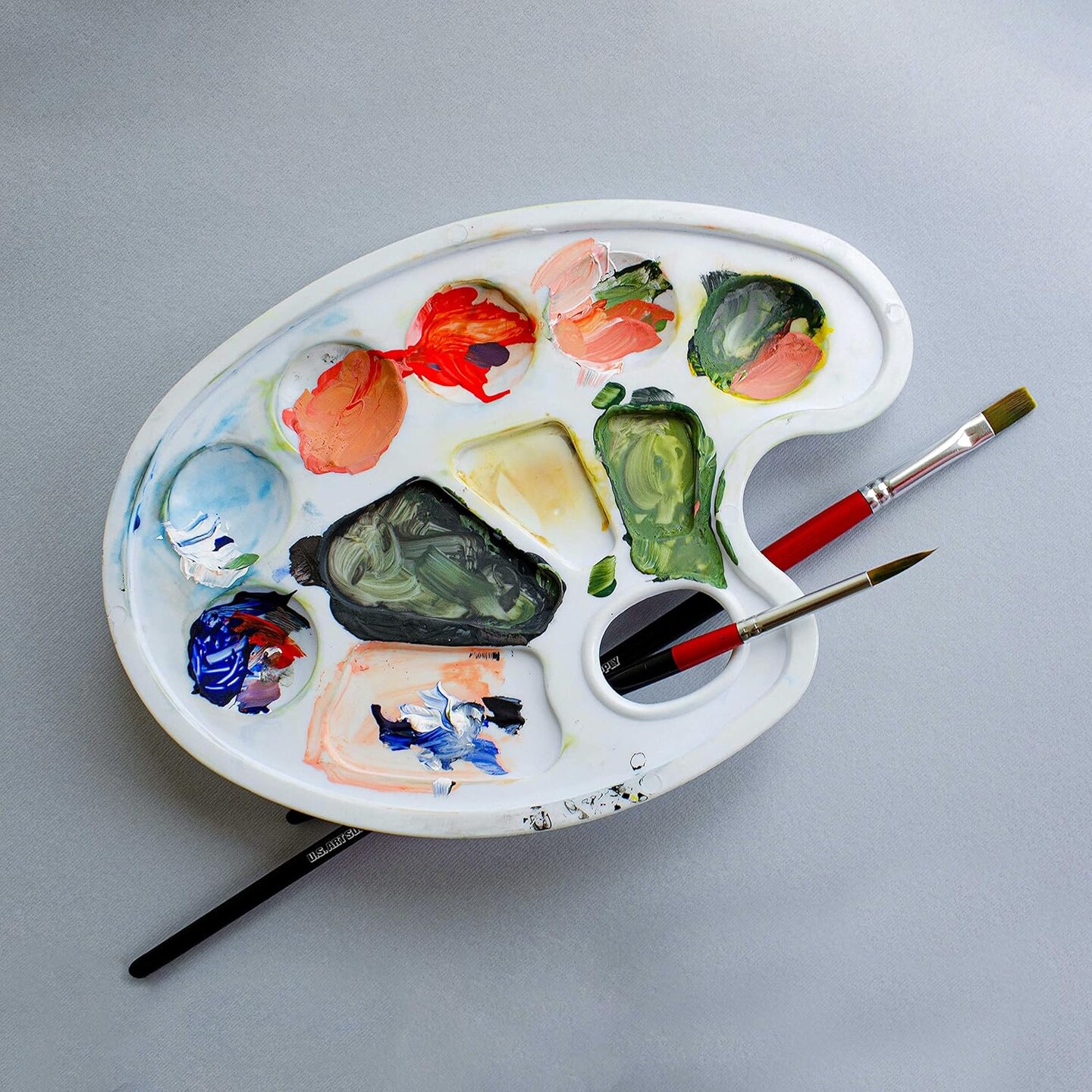 10-Well Plastic Artist Painting Palette (Pack of 3) - Paint Color Mixing Trays - Art Students, Classroom, Class Craft Projects, Party Events - Acrylic, Oil, Watercolor, Tempera
