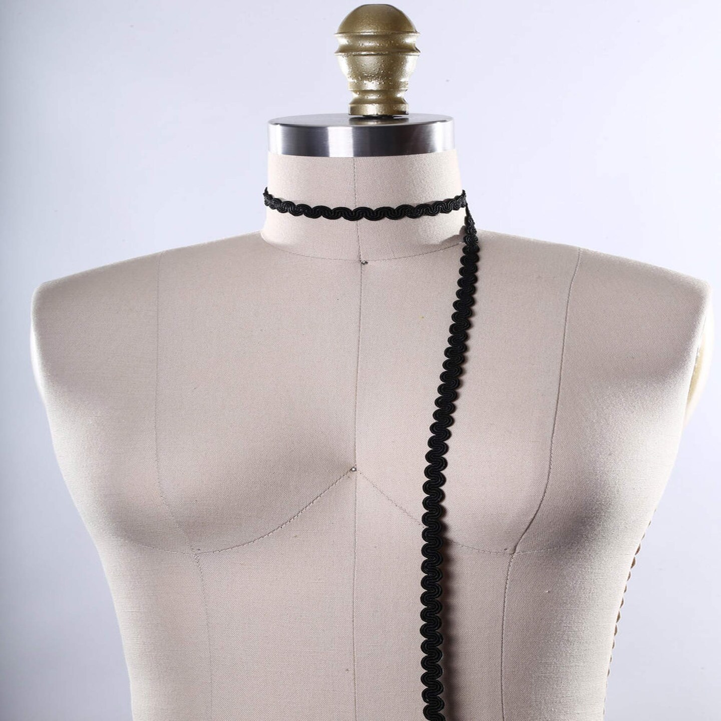 2 Yards 3/8 Inch Black Scroll Gimp Trim for Upholstery Chairs Couches and Home Decor