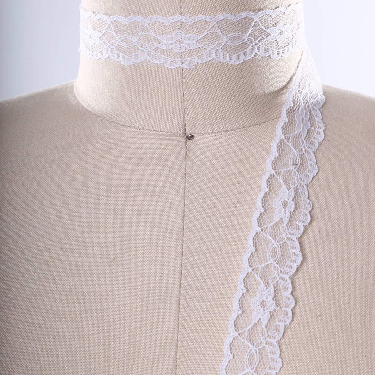 4 Yards White Polyester Narrow Bridal Lace Trim for Crafts and Home Decor