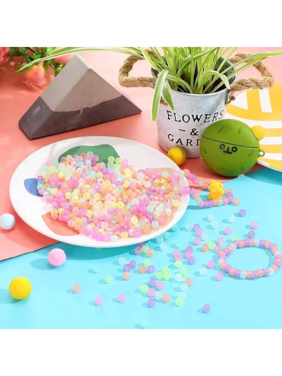 1300 Pcs DIY Childrens Crafts Beads Friendship Bracelet Kit With Pony Beads Letter Beads
