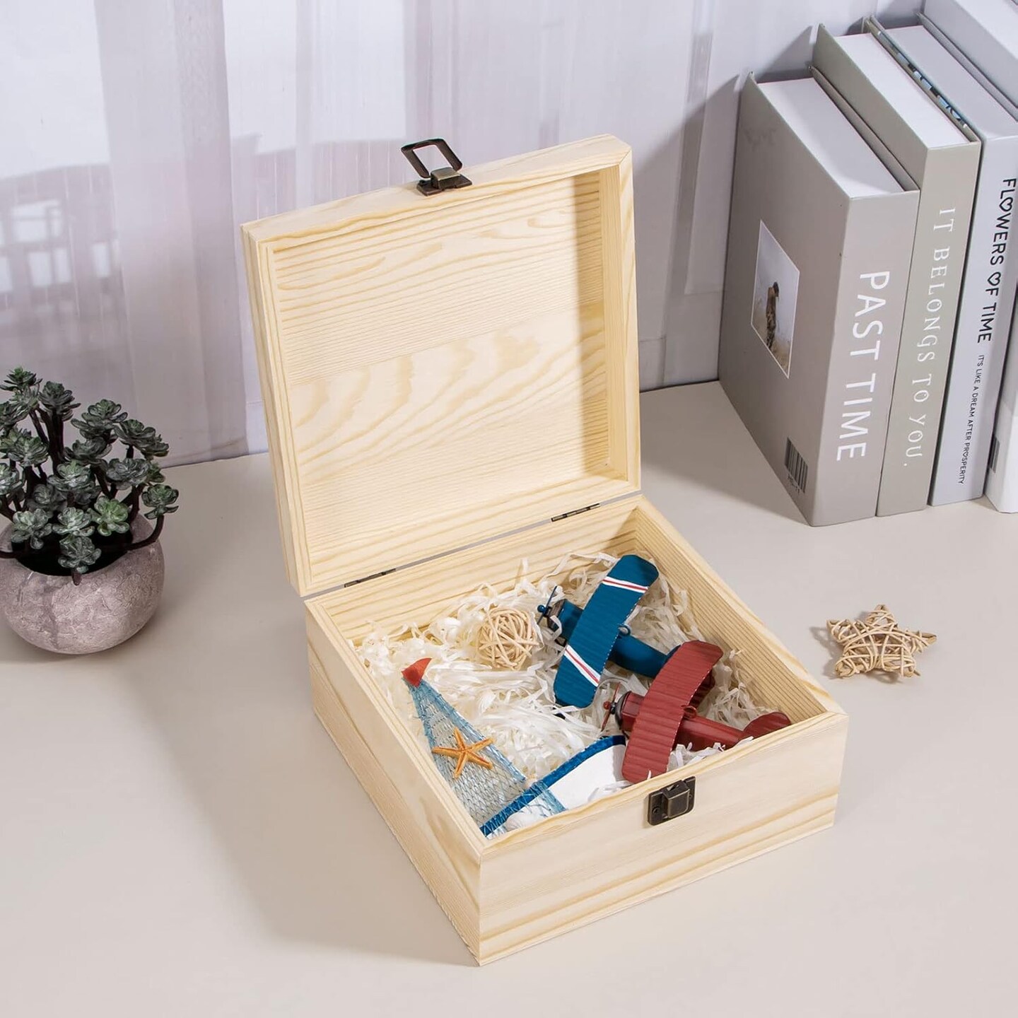 Unfinished Wooden Storage Box with Hinged Lid and Front Clasp, 7.7&#x27;&#x27; x 7.7&#x27;&#x27; x 3.9&#x27;&#x27; Keepsake Box, Rustic Wood Gift Boxes for Jewelry, Art Hobbies and DIY lovers