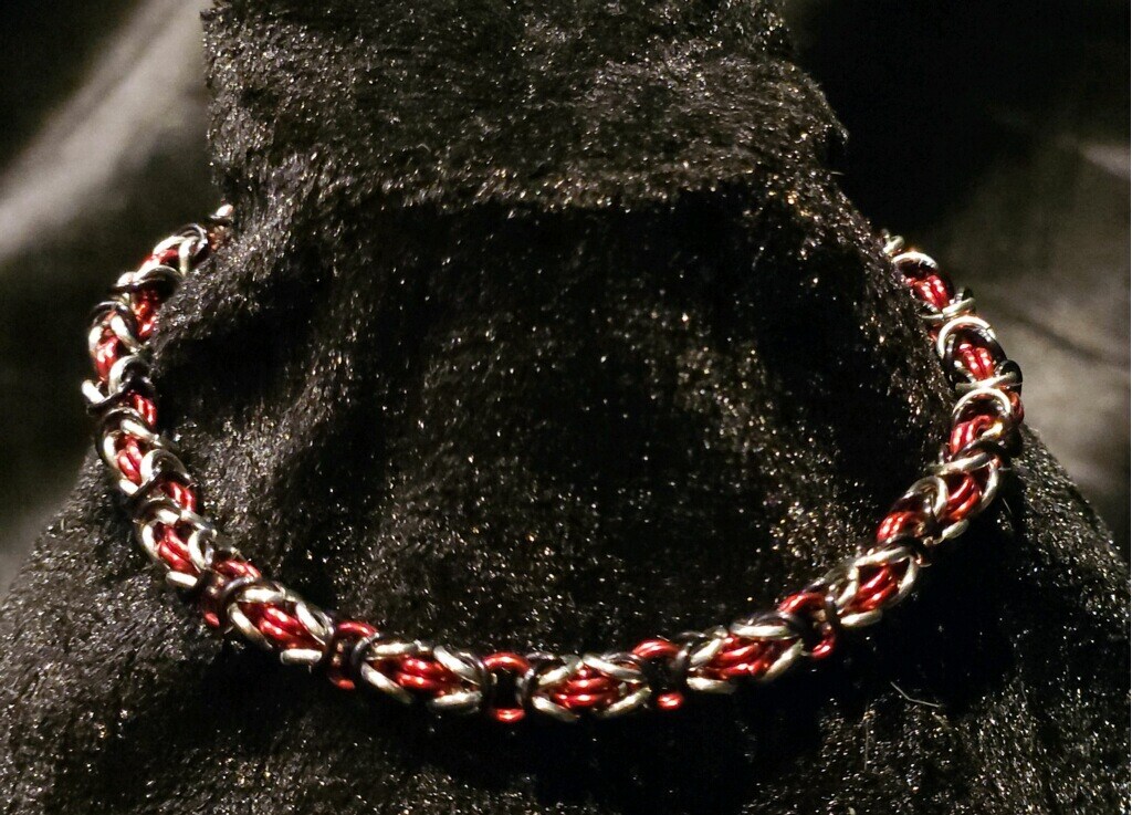 [HOLIDAYVISITOR] Basic Double Calfskin Bracelet /追跡付 TWISTED SIGNATURE twist buckle belt | Dorothee Schumacher