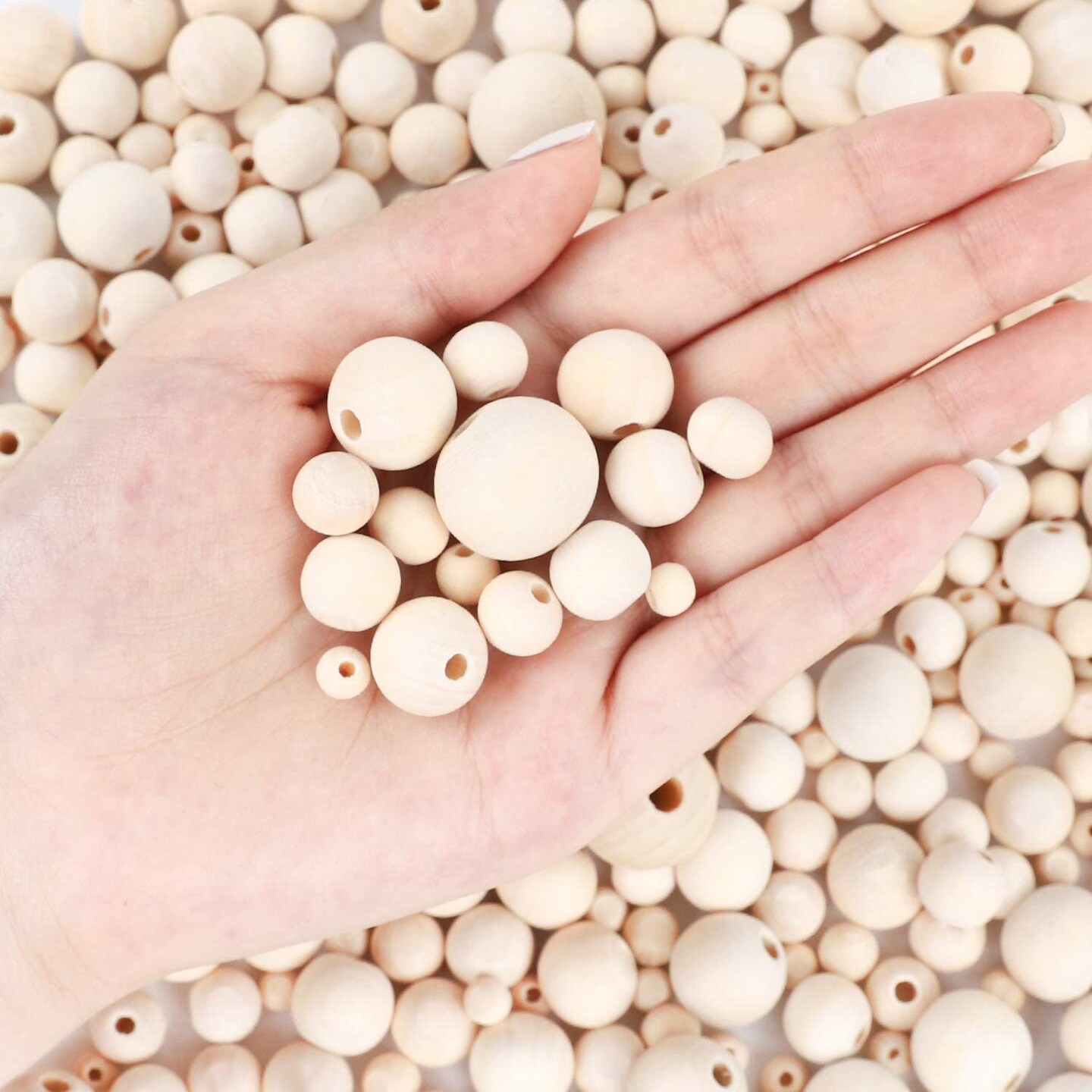 800 Pieces Wooden Beads for Crafts 7 Sizes Unfinished Natural Wood Beads Wooden Beads Bulk 6mm, 8mm, 10mm, 12mm, 14mm, 16mm, 20mm Beads for Garland Macrame Jewelry Making DIY Farmhouse Decor