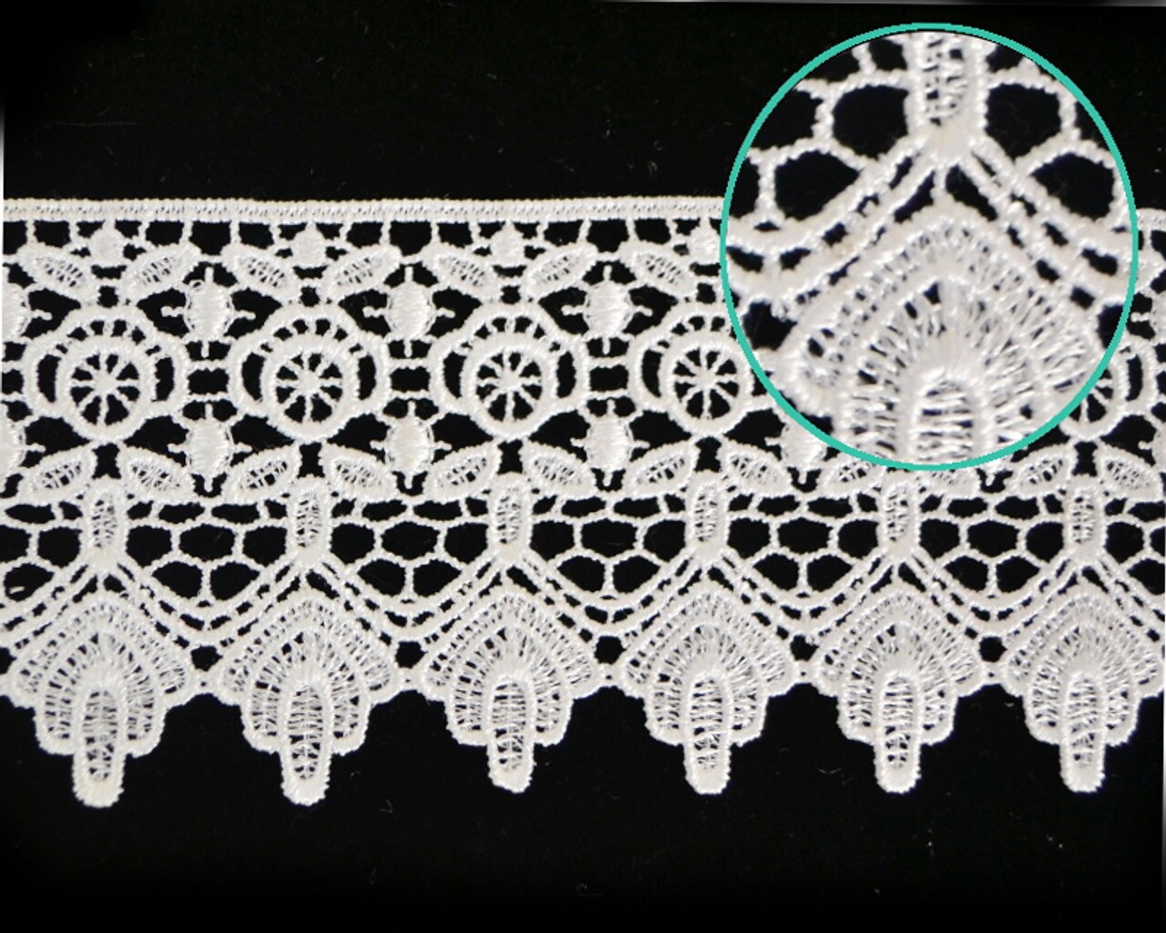 3.5&#x22; x 15 Yards White Venice Lace Trim