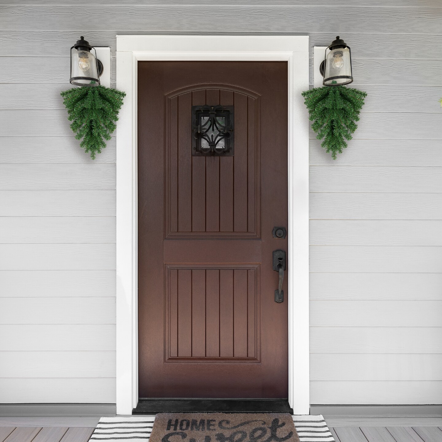 Northlight Pine Teardrop Artificial Christmas Swag - 22&#x22; - Unlit