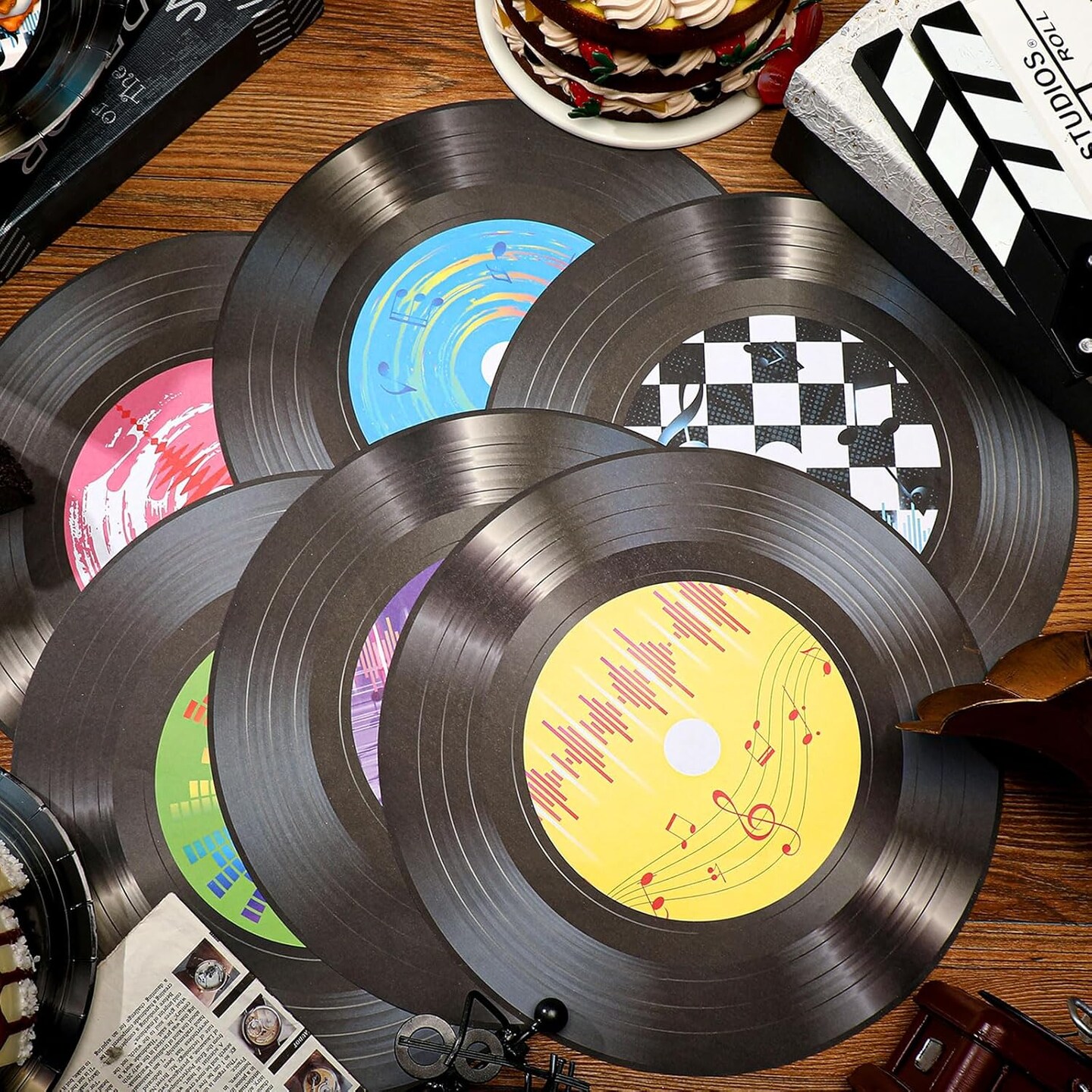 60 Pcs 13&#x27;&#x27; 1950&#x27;s Rock and Roll Vinyl Record Placemat Vintage Musical Theme Table Place Mats Paper Round Disposable Placemats 50&#x27;s Theme Rock Party Table Mats for Dining Home Decorations