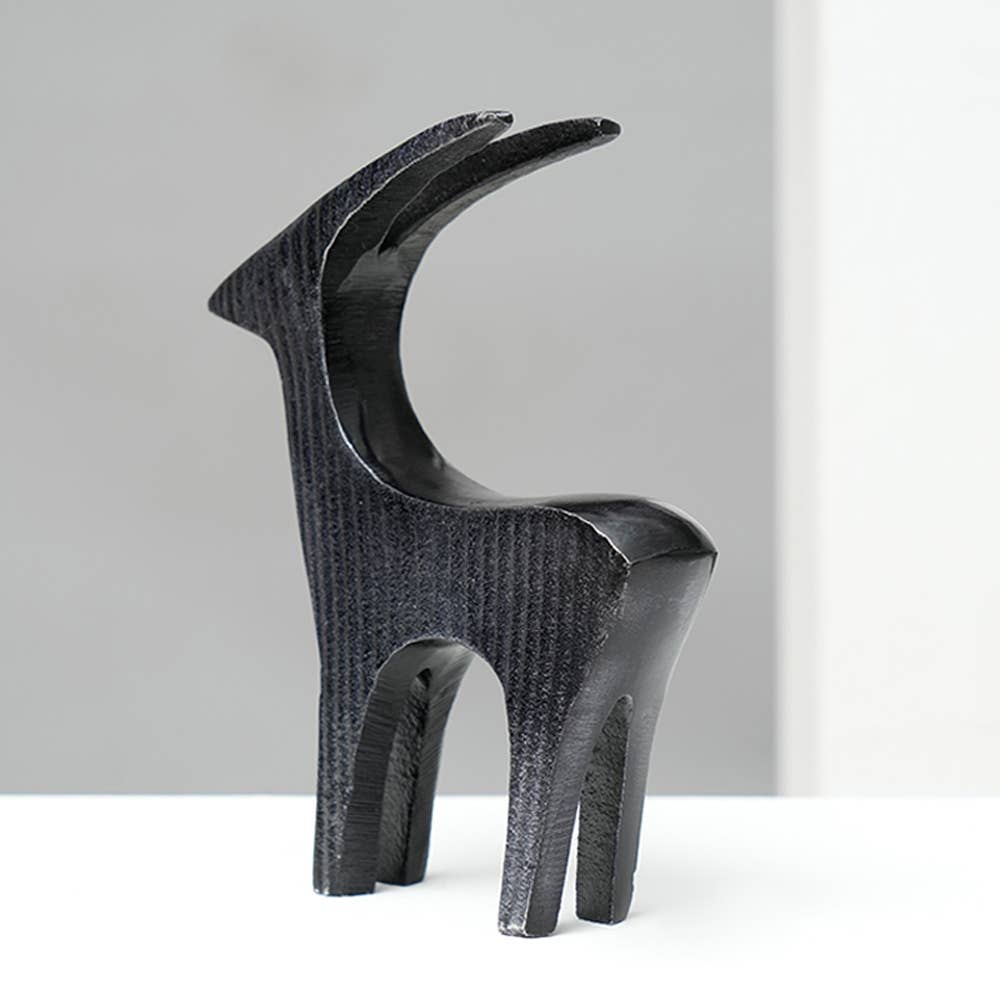 Black Ribbed Deer Sculptures – Modern Aluminum Animal Figurines