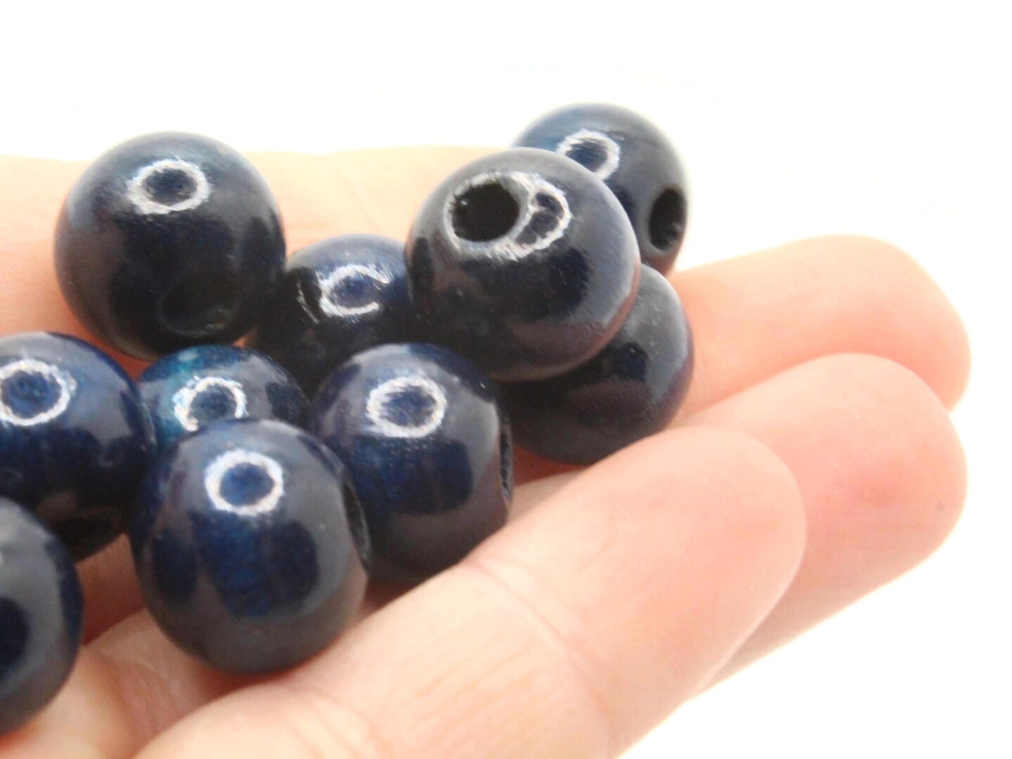 16 14mm Round Blue Vintage Wooden Beads