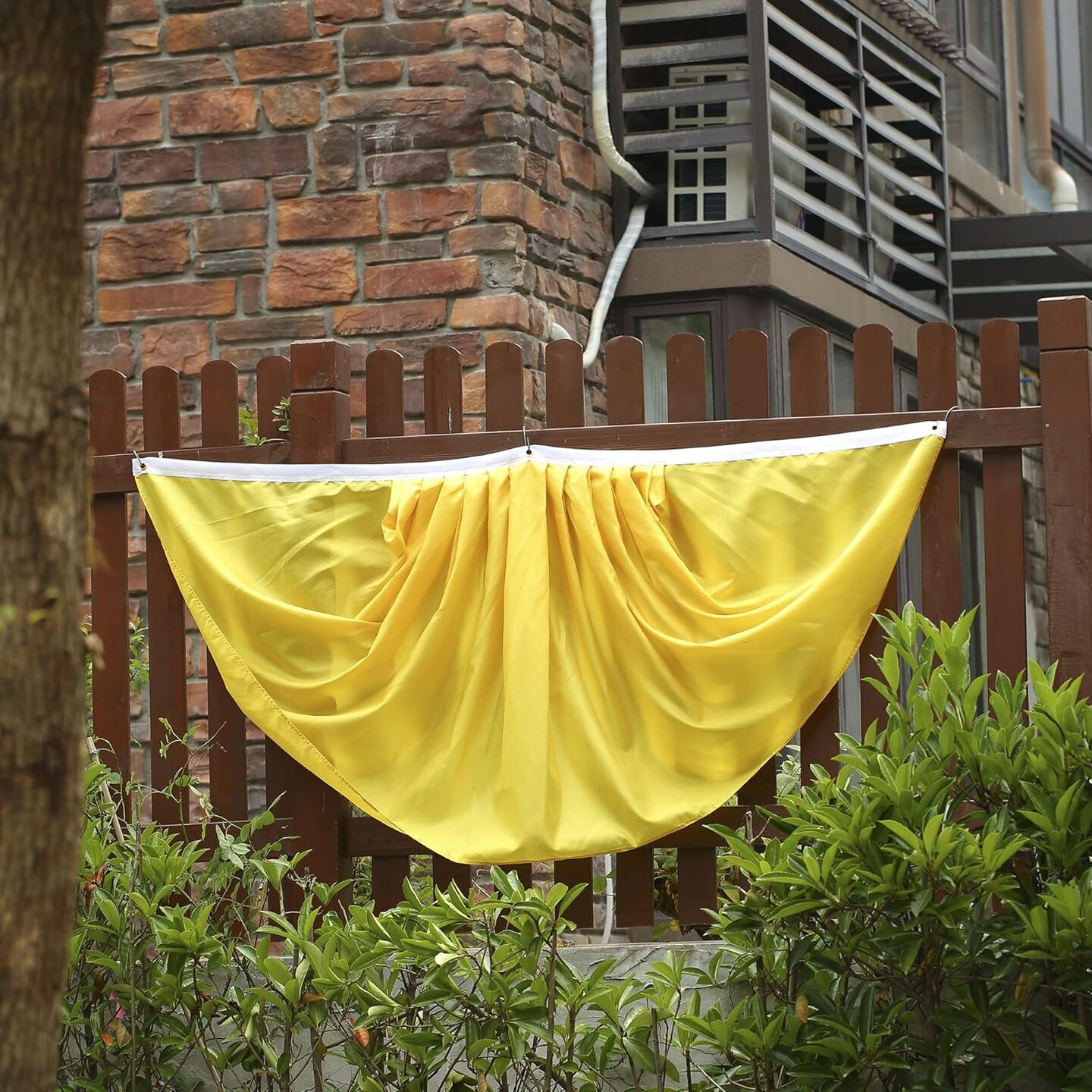 Yellow Pure Solid Colour Pleated Fan Flag Bunting 3 x 6 Ft Colour Pleated 2 Pcs Fan Flag Banner Indoor/Outdoor/Front Porch Decorations