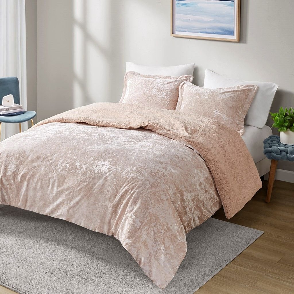 Edge Collections - 26" x 20" - Pink - Mira Full Queen Sherpa Velvet Comforter Set - 1 Set