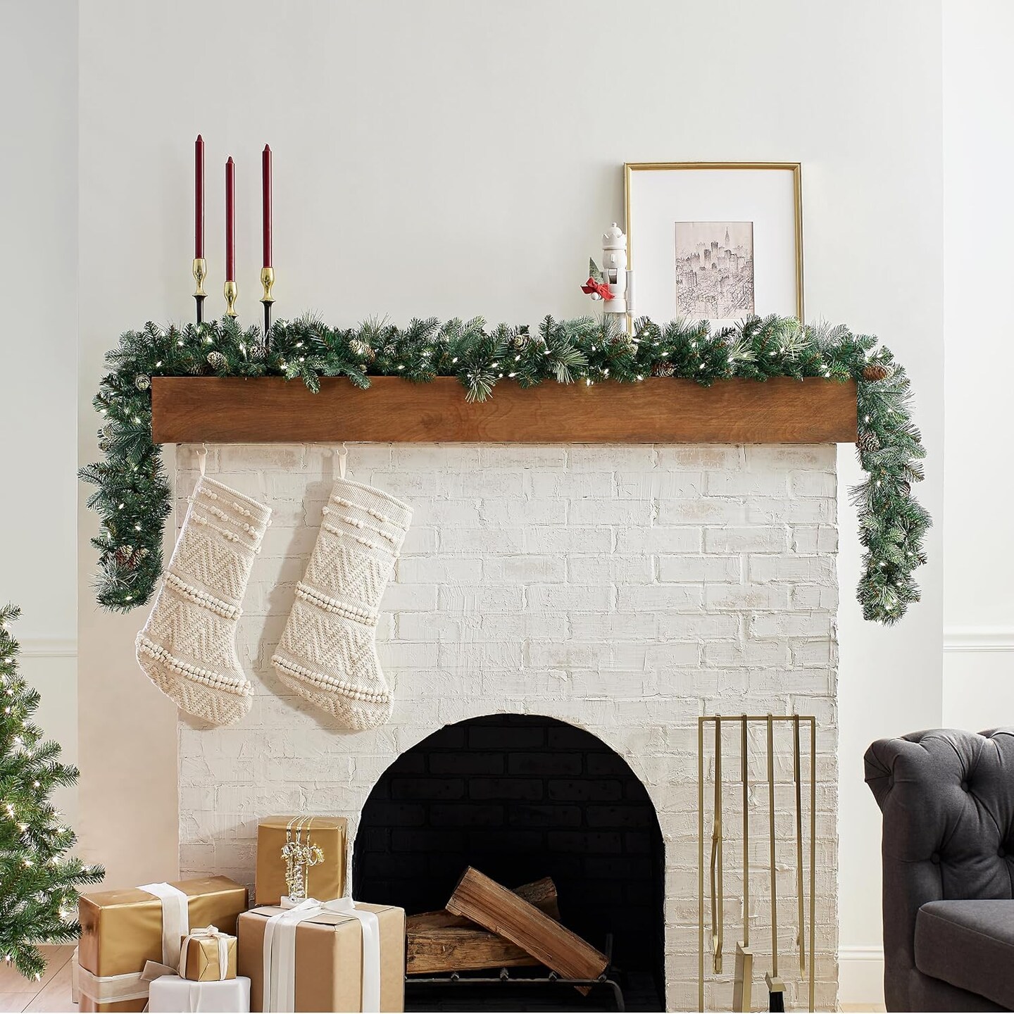 Pre-Lit Artificial Christmas Garland(White)