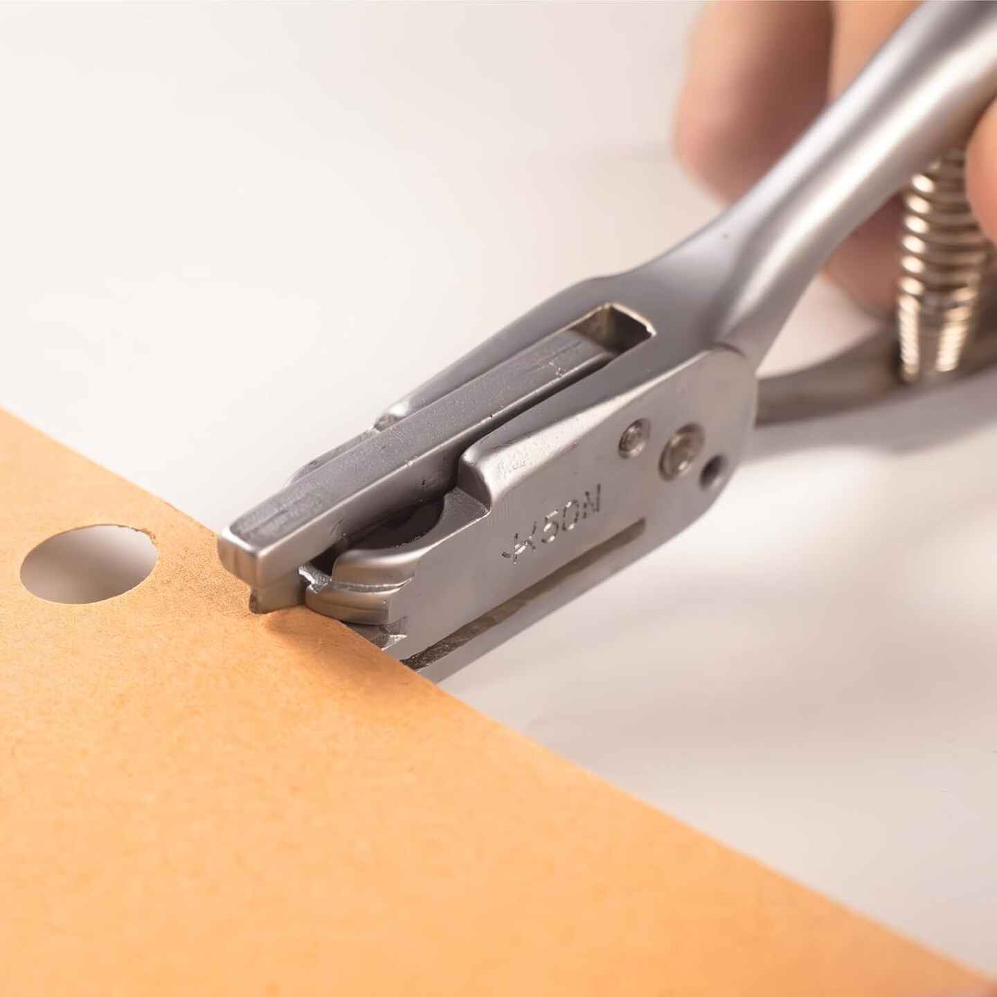 Kearing® Multi-purpose Stainless Steel Pattern Notcher with Circular Hole Punch (0.5" Diameter), 1/4 x 1/16 inch Notches