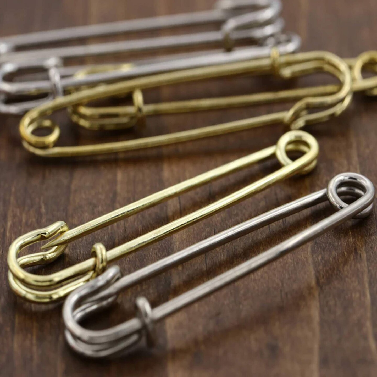 2.75&#x22; Gold Jumbo Safety Pins Set of Four