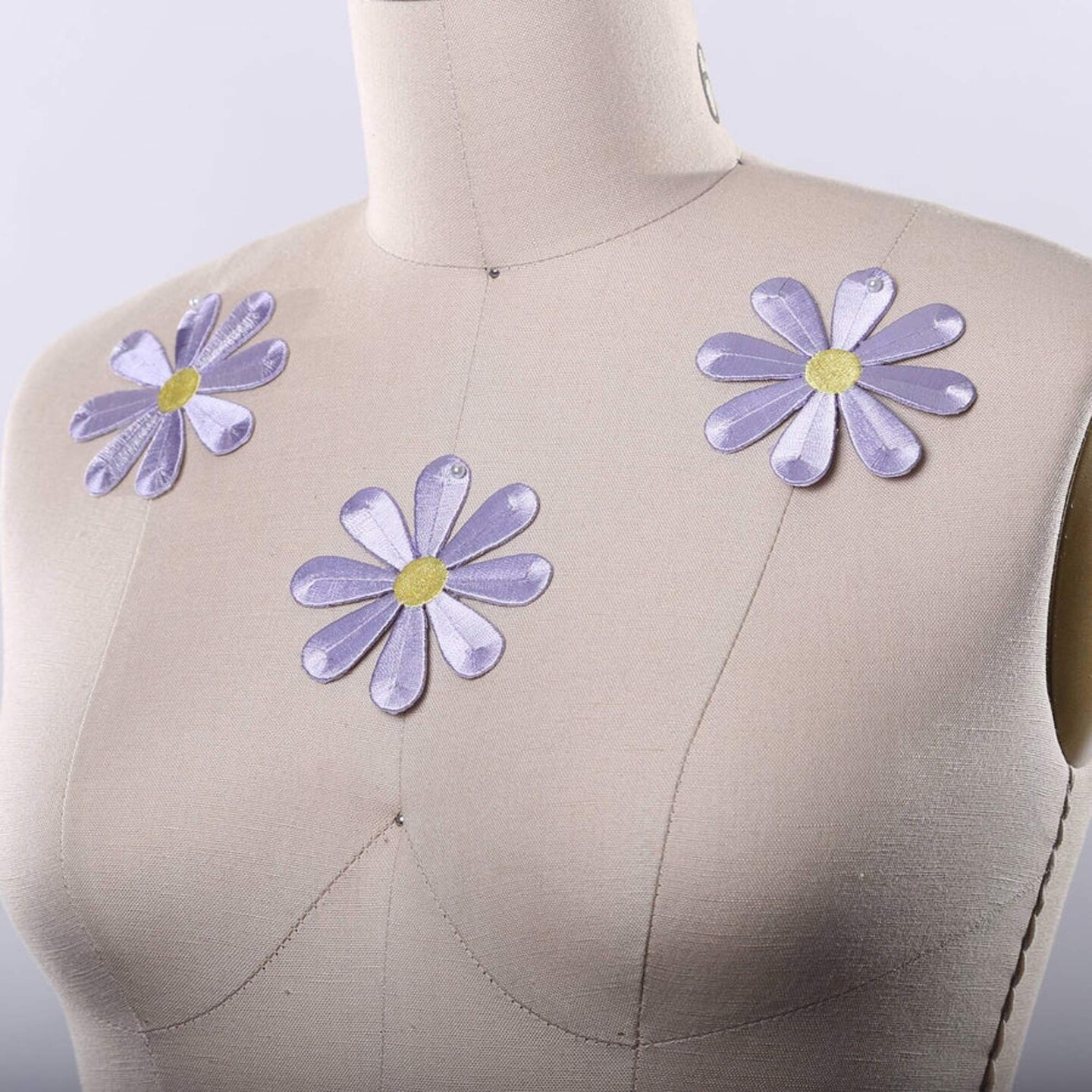 3 Pieces 3" Lavender Daisy Iron On Flower Embroidery Patches for Jackets Crafts Clothing