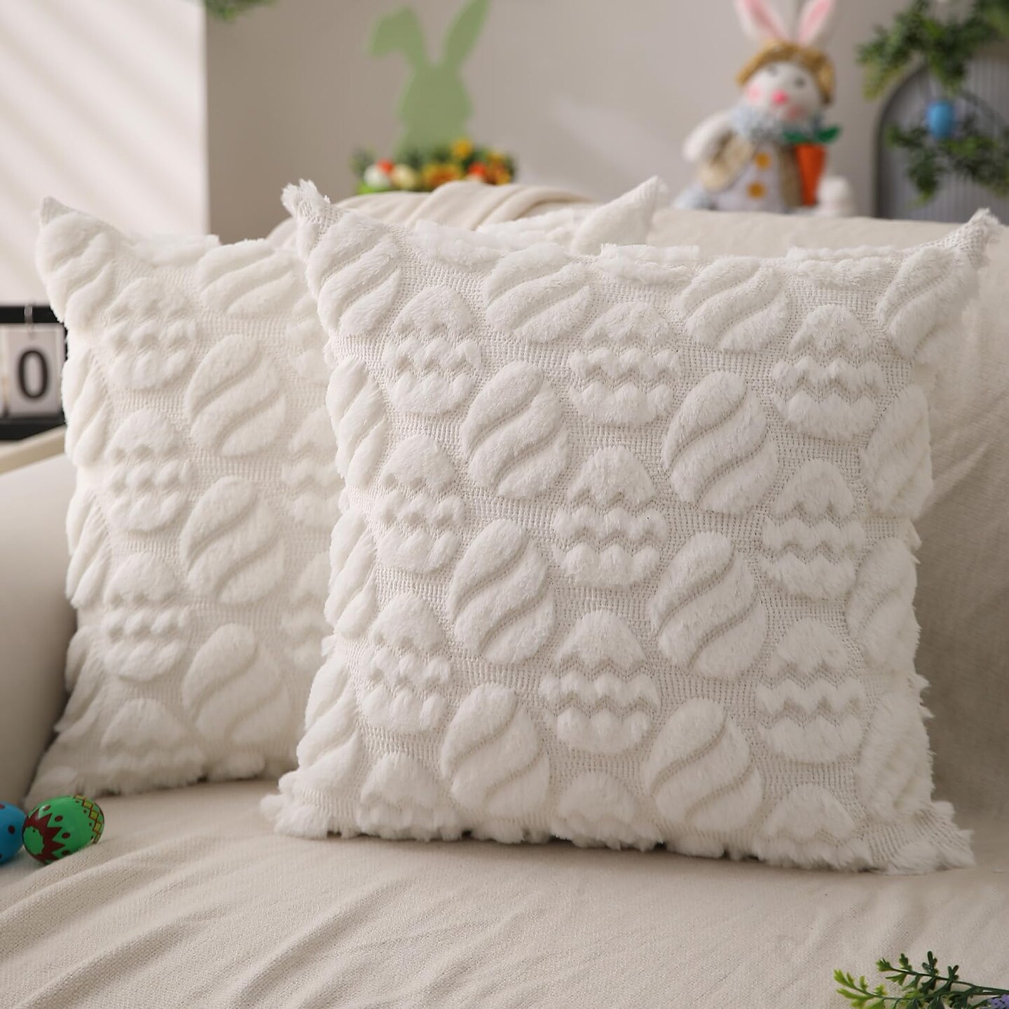 Easter Pillow Covers 18x18 inch Set of 2 Easter Decoration Cream White Egg Soft Plush Faux Fur Jacquard Throw Pillows for Bedroom Sofa Holiday Festivals Home Decor FHJ-09A18