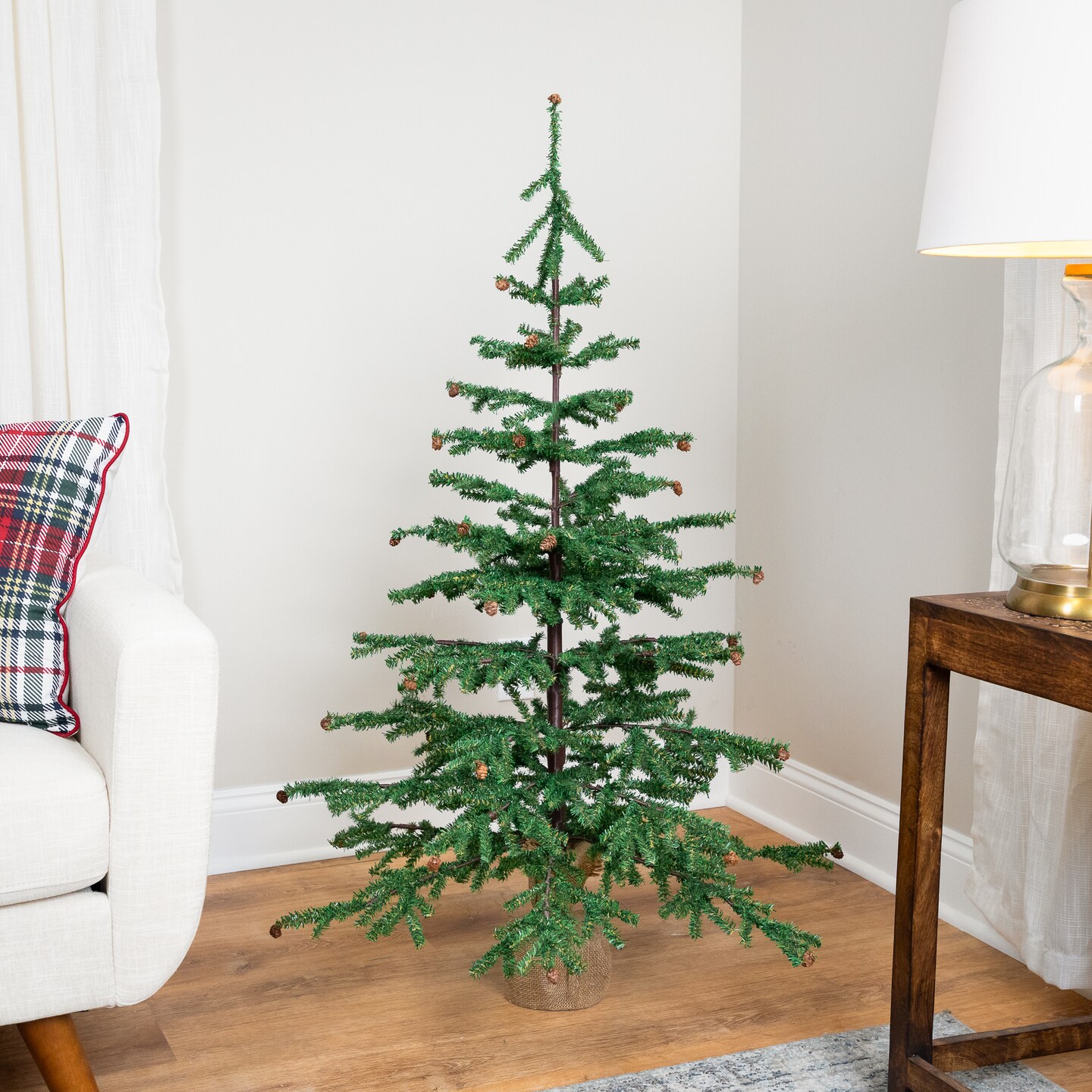 Northlight Medium Artificial Christmas Tree with Pine Cones in Burlap Base - 4&#x27; - Unlit