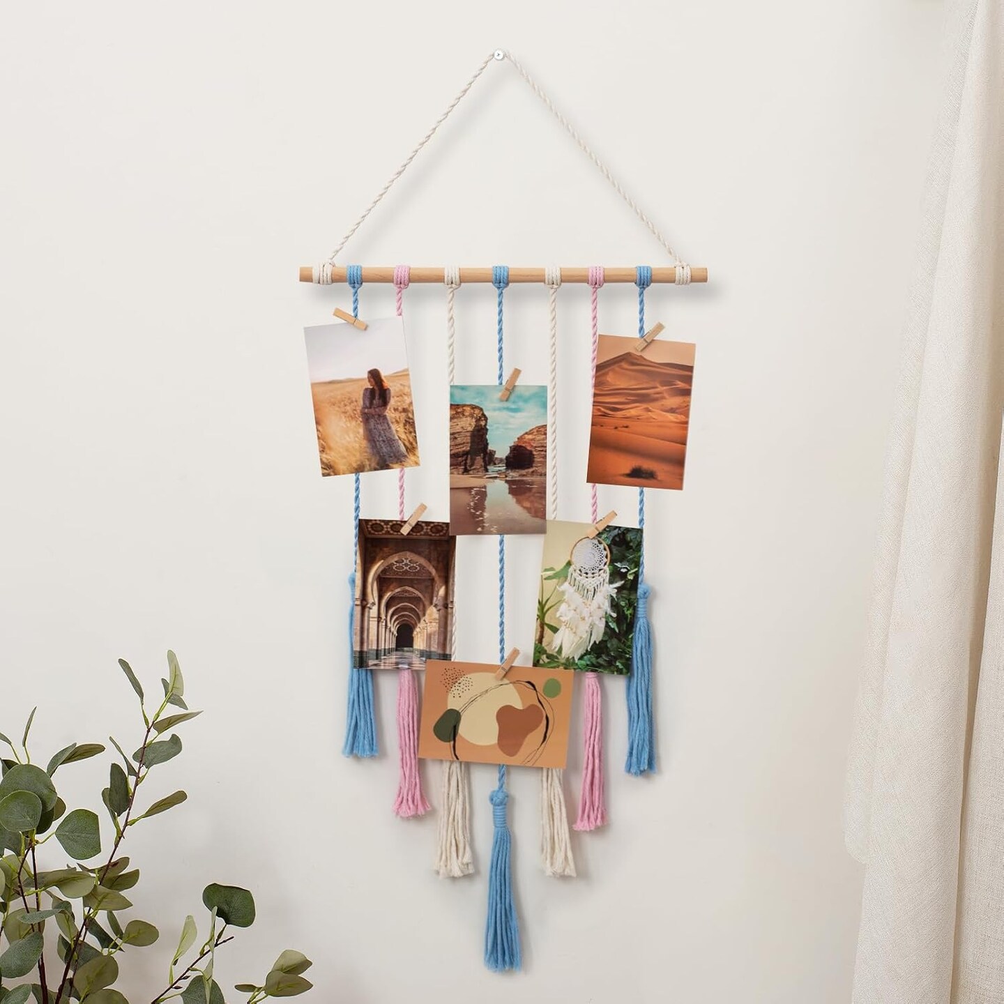 Macrame Wall Hanging Boho Hanging Photo Display with 20 Clips&#xFF0C;Macro Photo Frame for Living Room, Dining Room, Home Decor&#xFF0C;Hair Clip Display&#xFF0C;Christmas Birthday Gifts(Coloured)