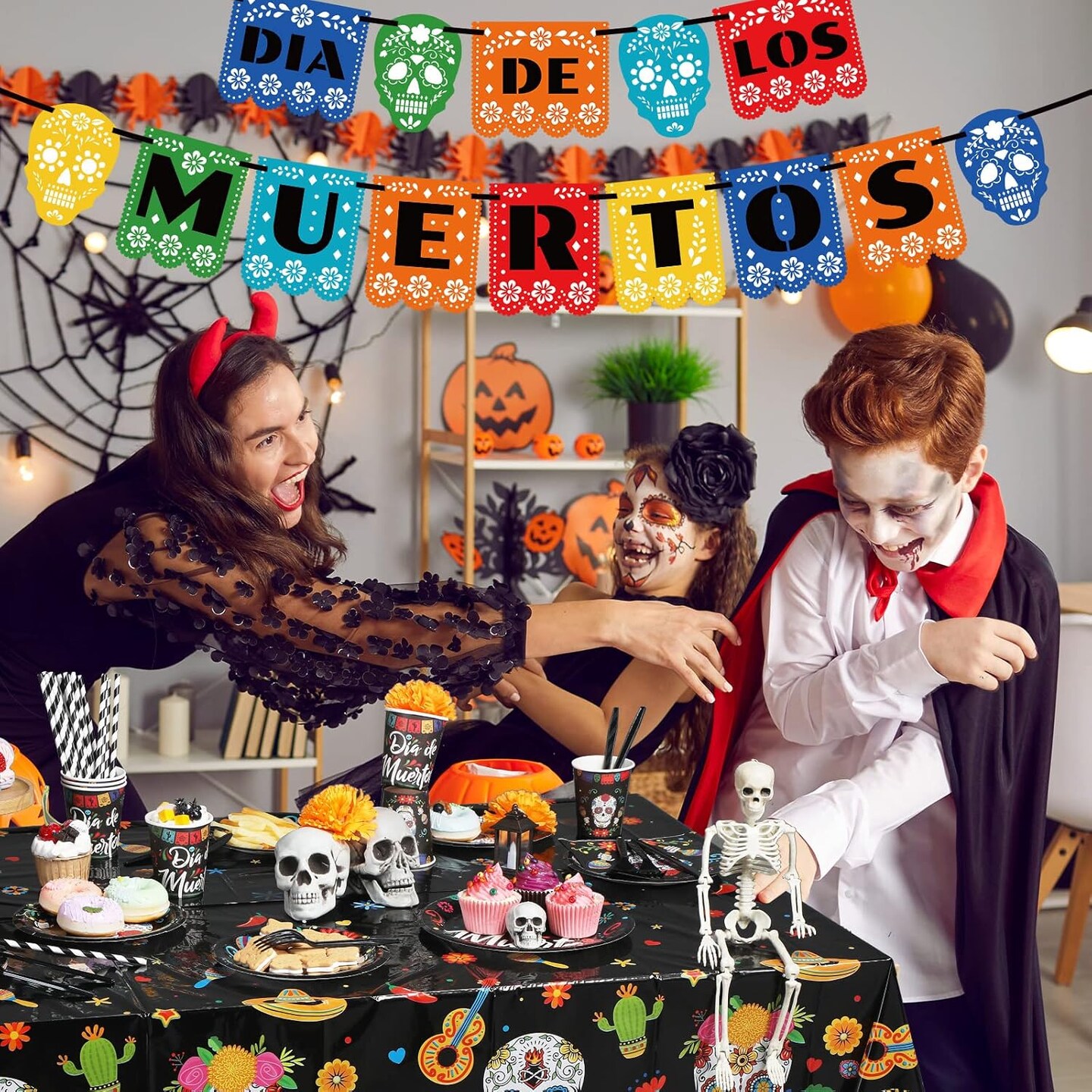 195 Pieces Day of The Dead Party Supplies Halloween(Black)