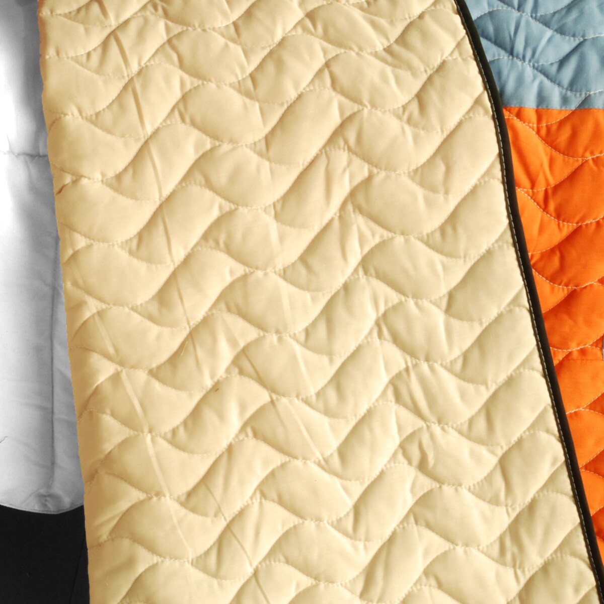 Full/Queen 3-Piece Reversible Patchwork Quilt Set Vermicelli Quilting, Handmade Geometric Design & Zipper Shams