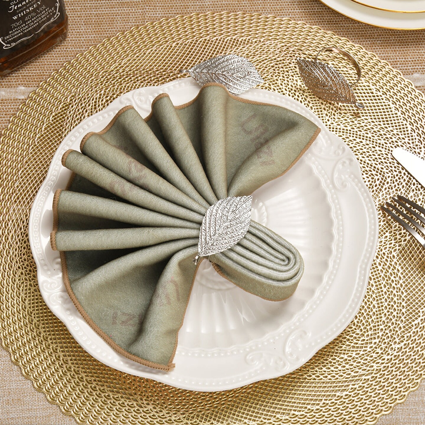 Edge Collections - Silver - Napkin Rings with Elegant Leaf Design - 1 Piece