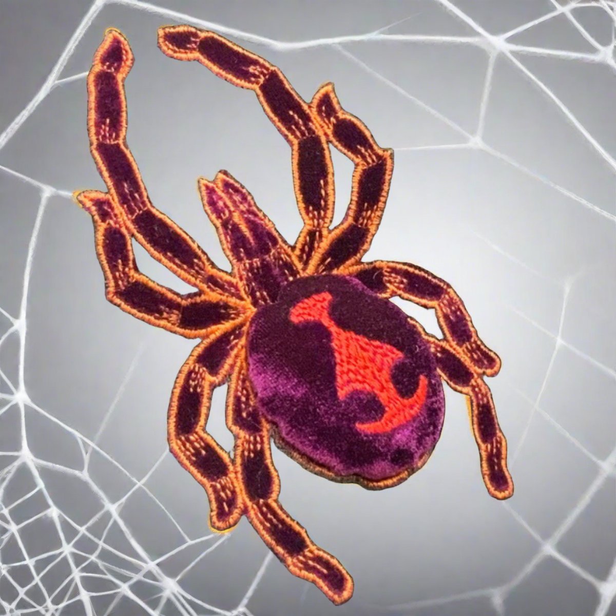 6&#x22; Velvet Spider Clip: Black/Purple