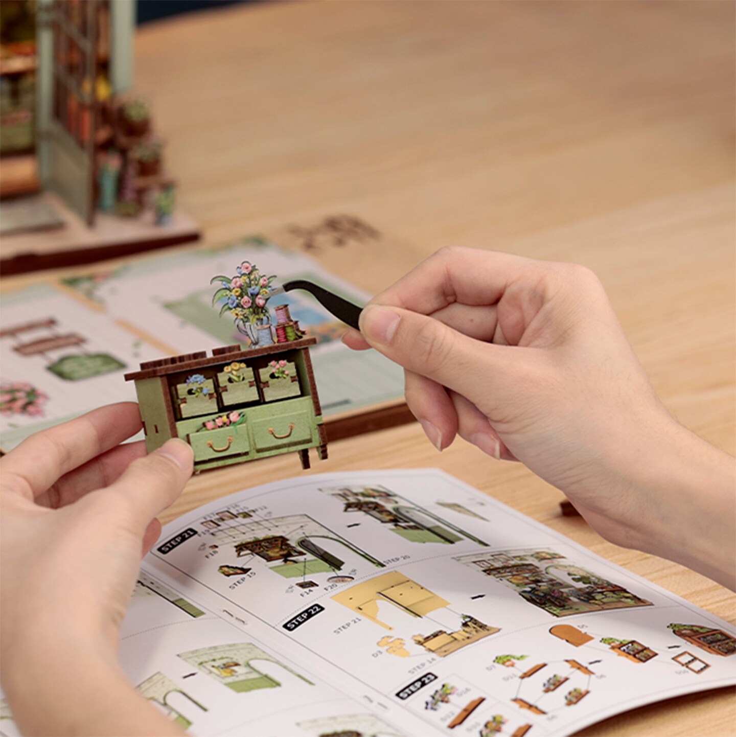 DIY Book Nook Kit - Champs-&#xC9;lys&#xE9;es Florist